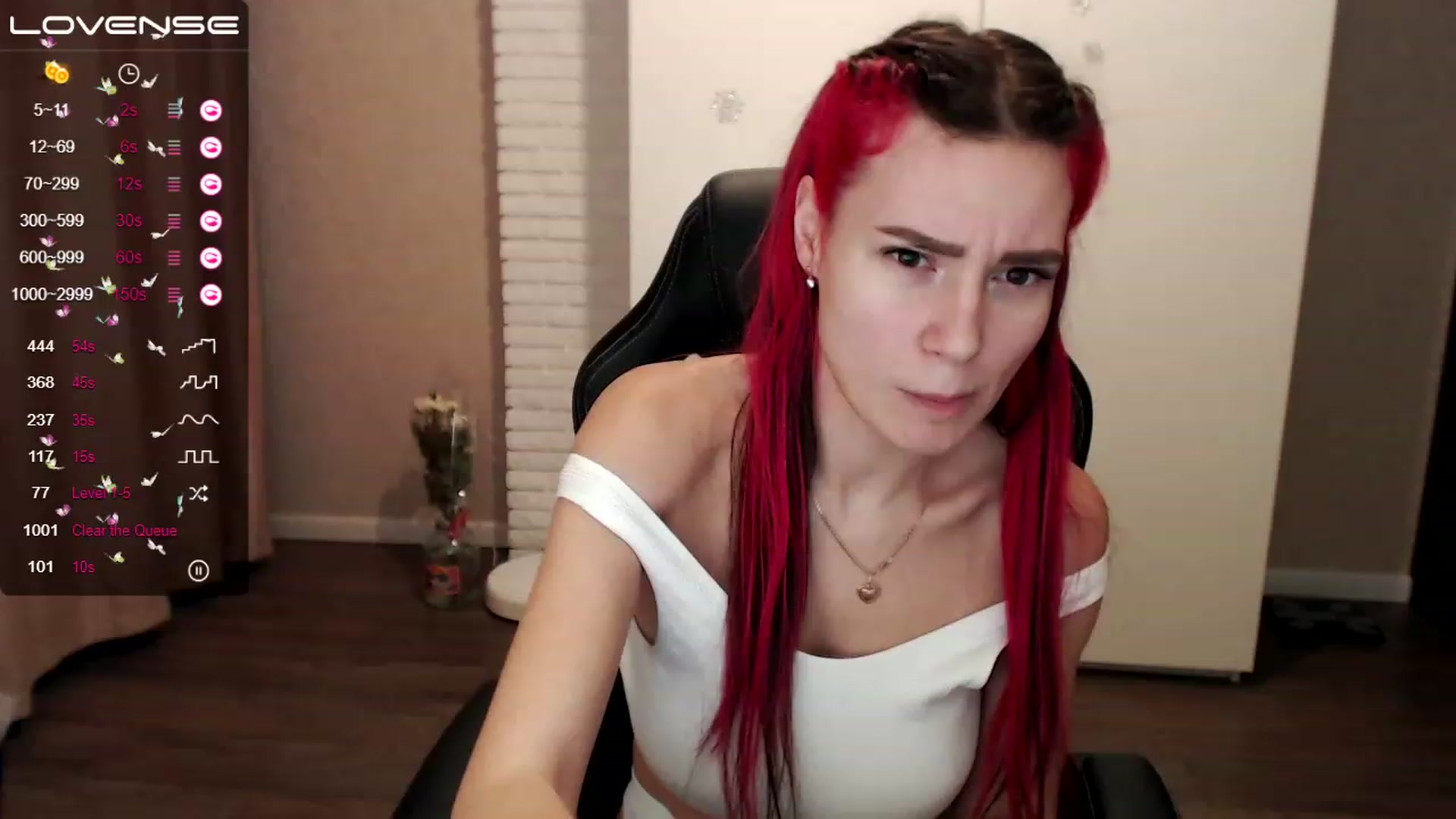 Gallery image thumbnail from HollyMollyy's myfreecams stream on, 03/15/2023, 03:08 image 4 of 20