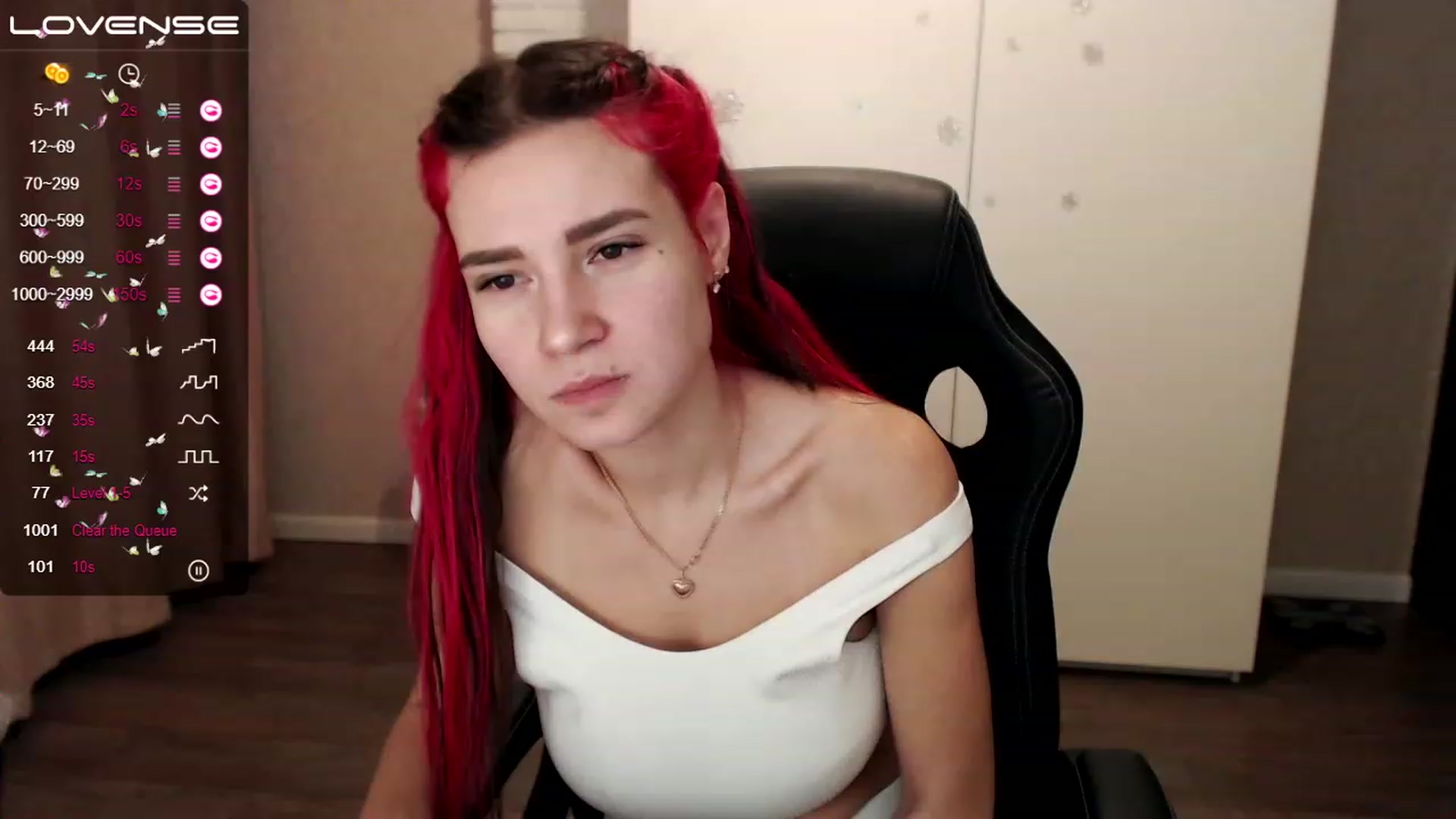 Gallery image thumbnail from HollyMollyy's myfreecams stream on, 03/15/2023, 03:08 image 3 of 20