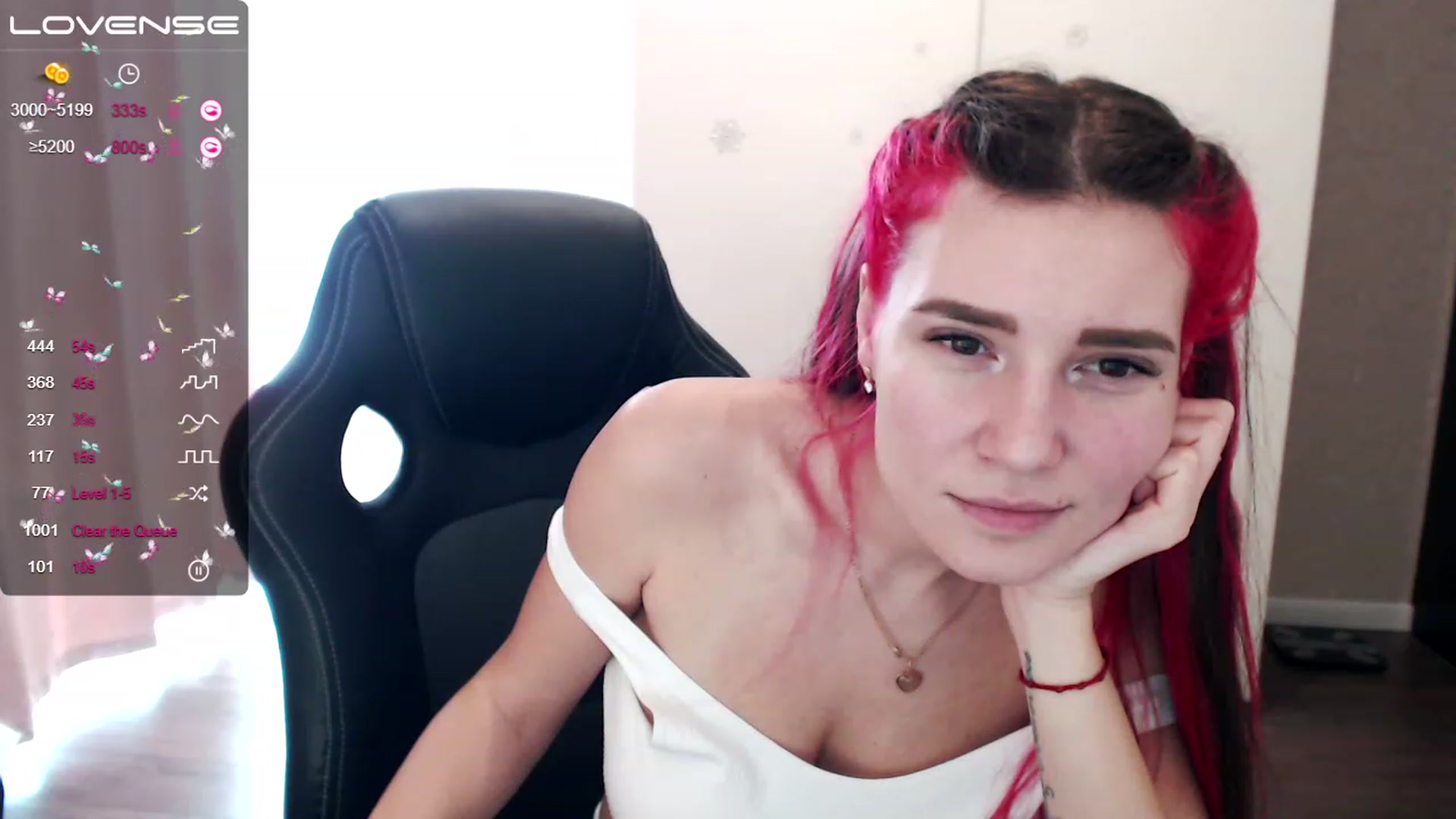 Gallery image thumbnail from HollyMollyy's myfreecams stream on, 03/15/2023, 05:20 image 16 of 20