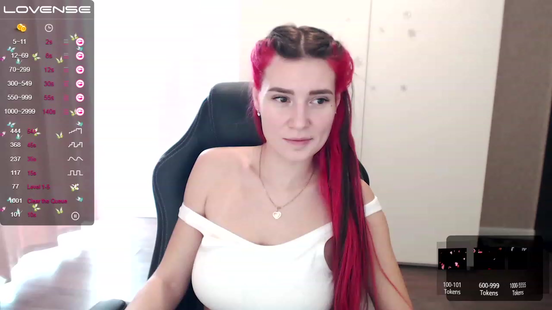 Gallery image thumbnail from HollyMollyy's myfreecams stream on, 03/15/2023, 05:20 image 12 of 20