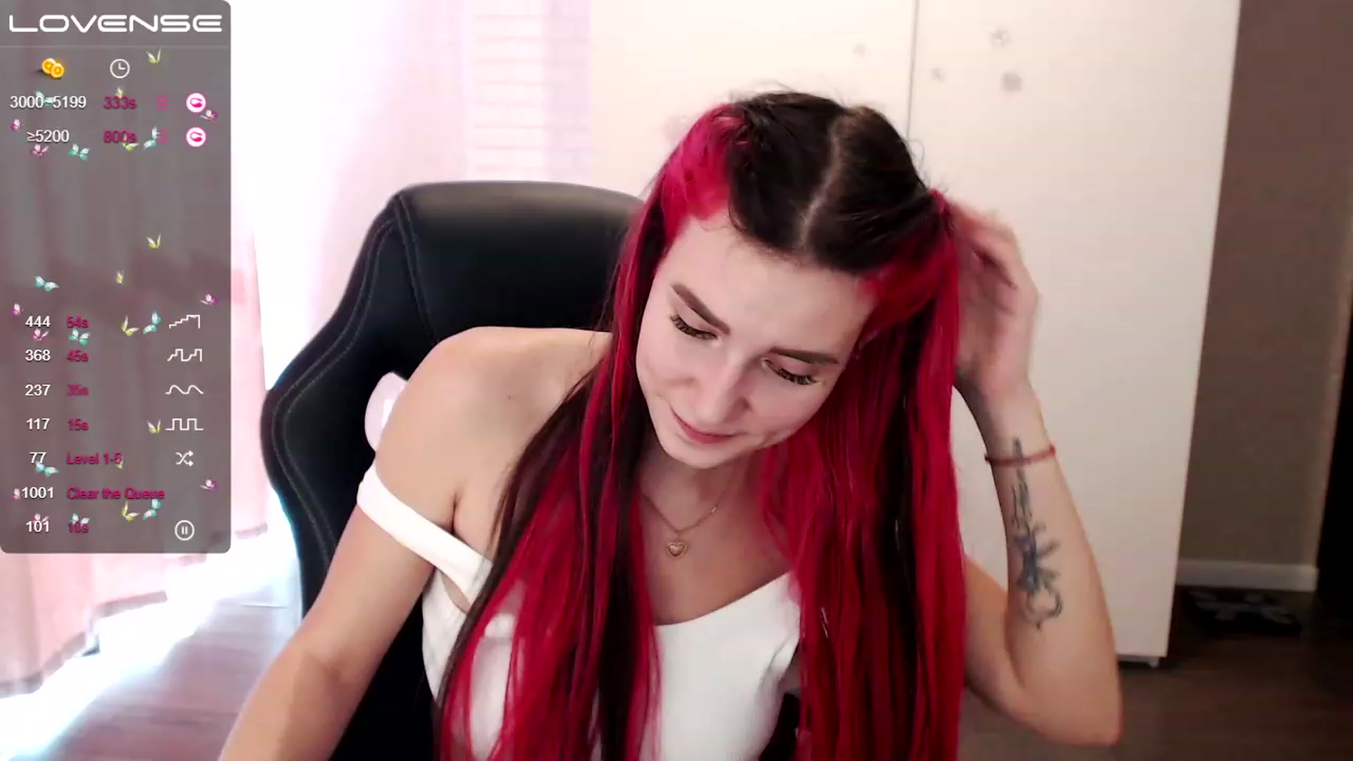 Gallery image thumbnail from HollyMollyy's myfreecams stream on, 03/15/2023, 10:22 image 3 of 20