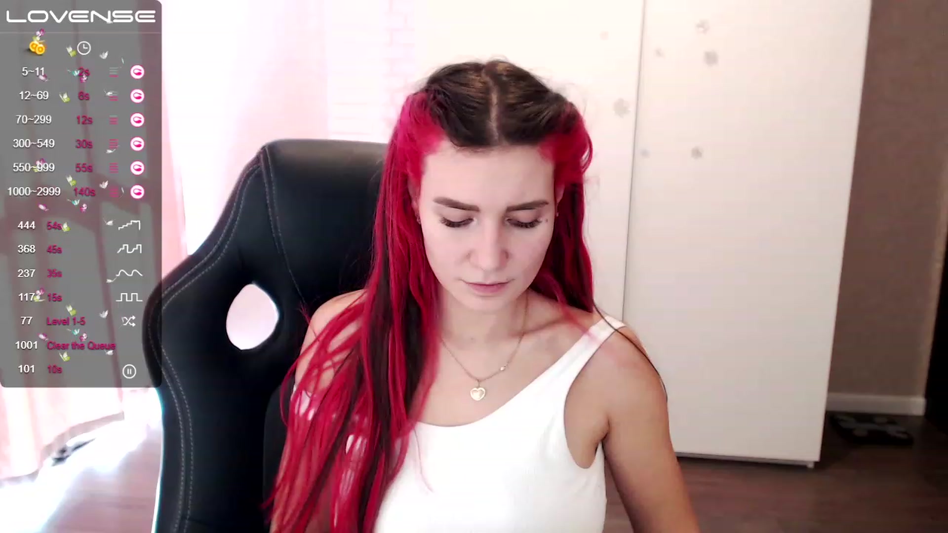 Gallery image thumbnail from HollyMollyy's myfreecams stream on, 03/15/2023, 11:45 image 1 of 20