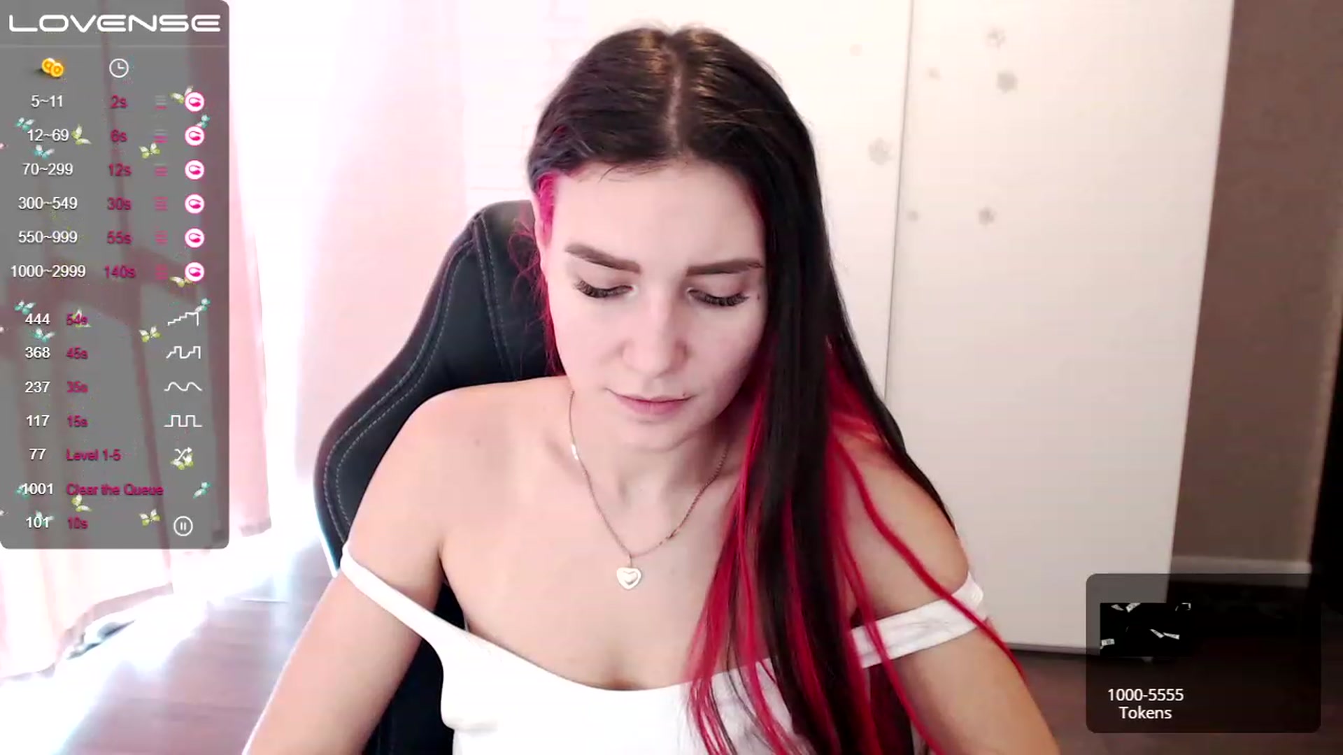 Gallery image thumbnail from HollyMollyy's myfreecams stream on, 03/15/2023, 11:45 image 9 of 20