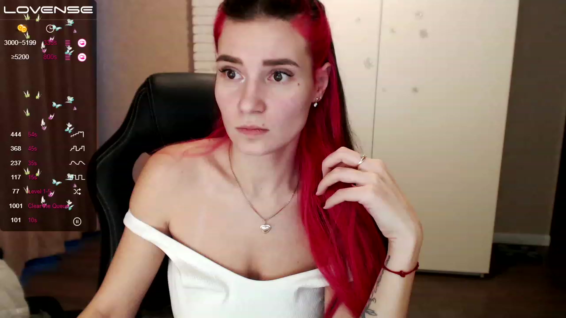 Gallery image thumbnail from HollyMollyy's myfreecams stream on, 03/15/2023, 15:32 image 9 of 20