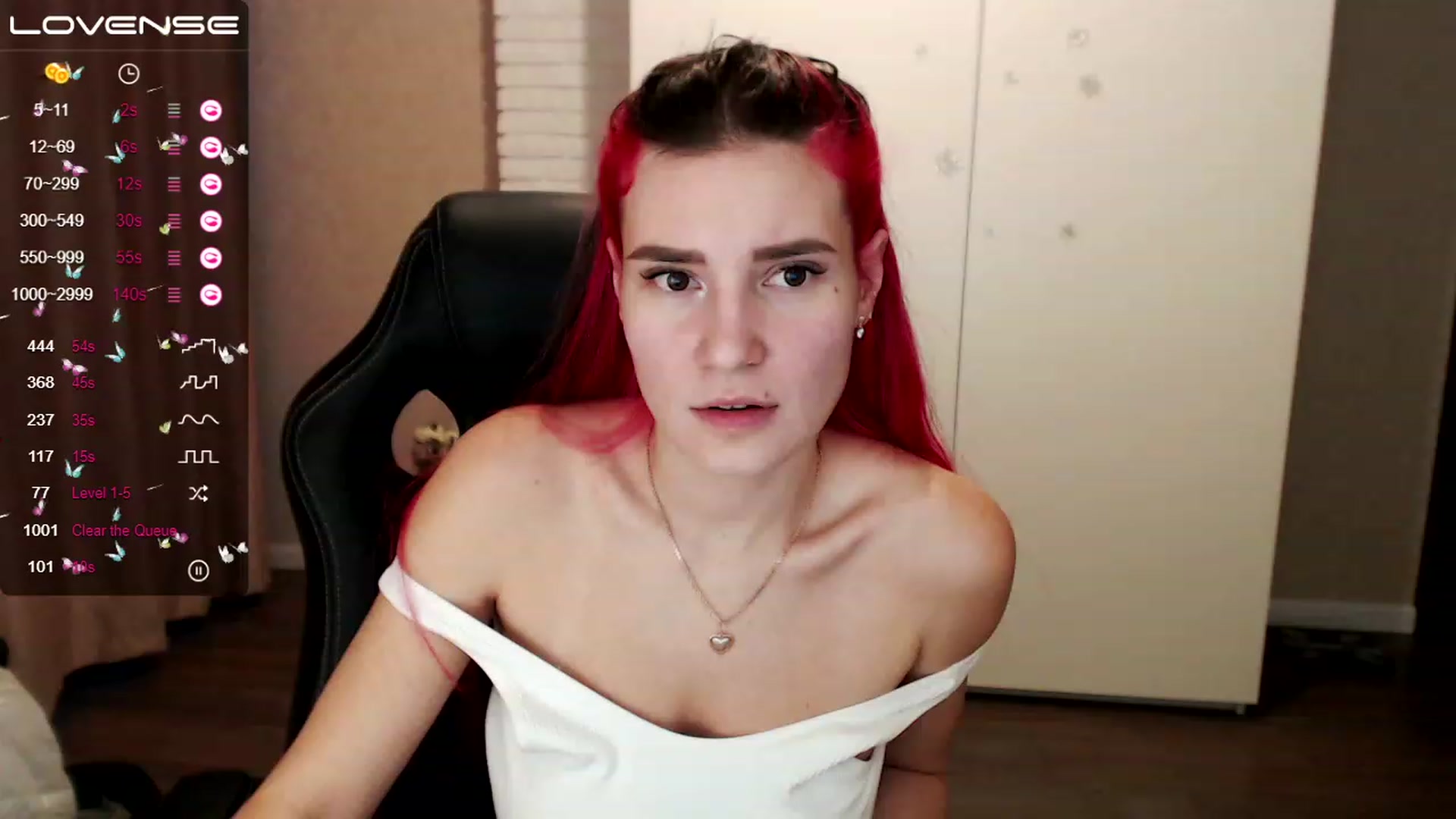 Gallery image thumbnail from HollyMollyy's myfreecams stream on, 03/15/2023, 15:32 image 15 of 20
