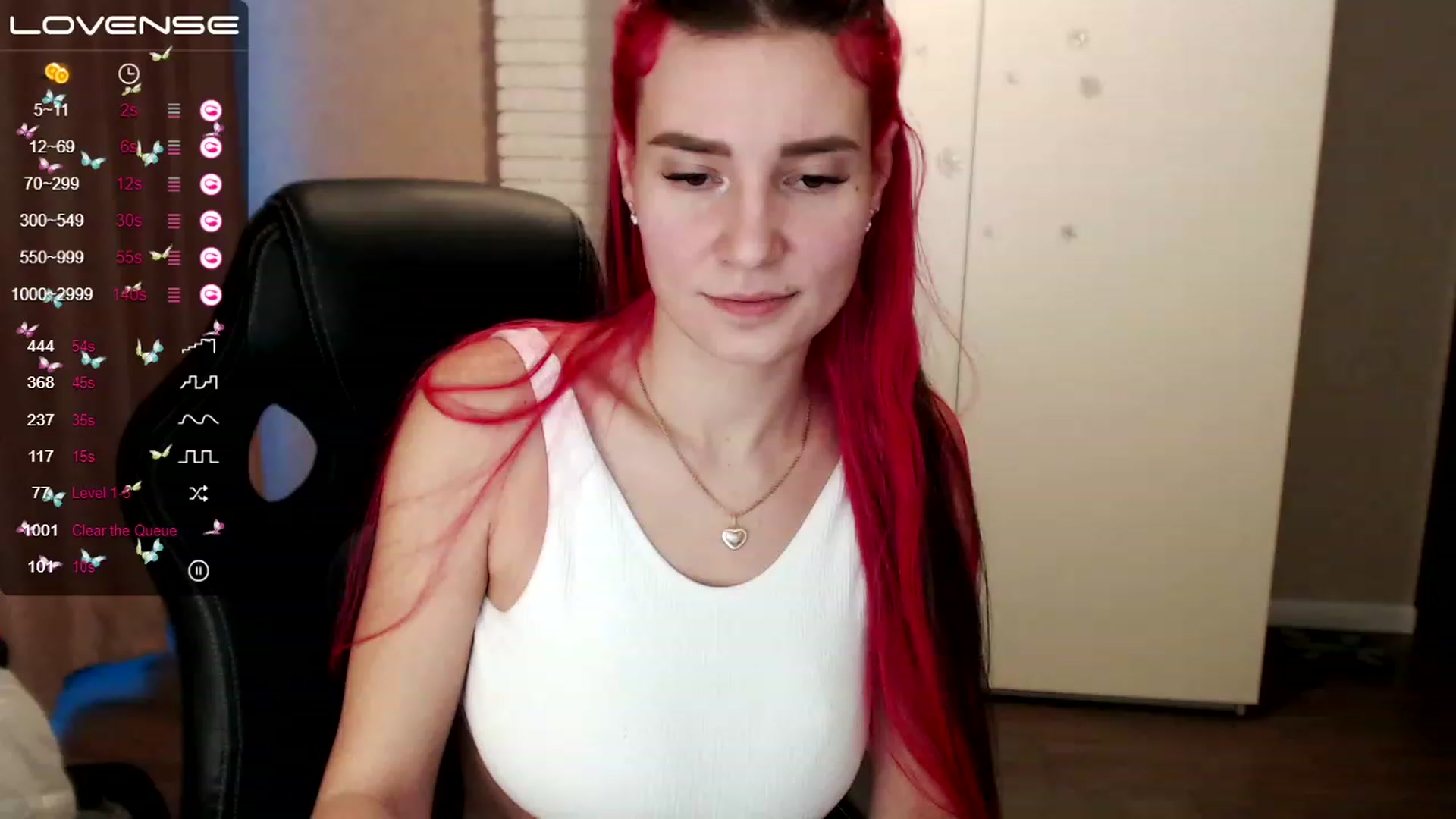 Gallery image thumbnail from HollyMollyy's myfreecams stream on, 03/15/2023, 15:32 image 3 of 20