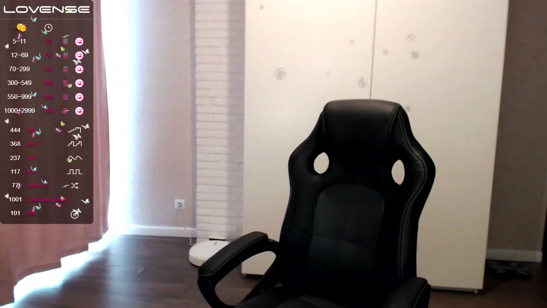 Gallery image thumbnail from HollyMollyy's myfreecams stream on, 03/18/2023, 12:48 image 6 of 20