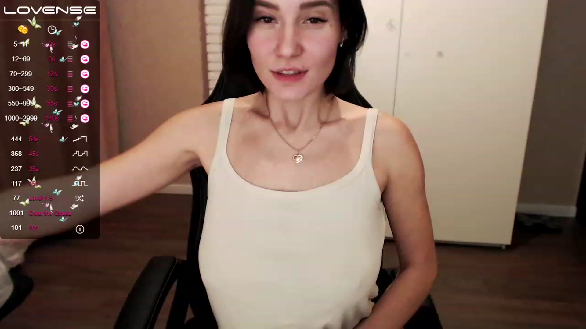 Gallery image thumbnail from HollyMollyy's myfreecams stream on, 03/19/2023, 18:13 image 17 of 20