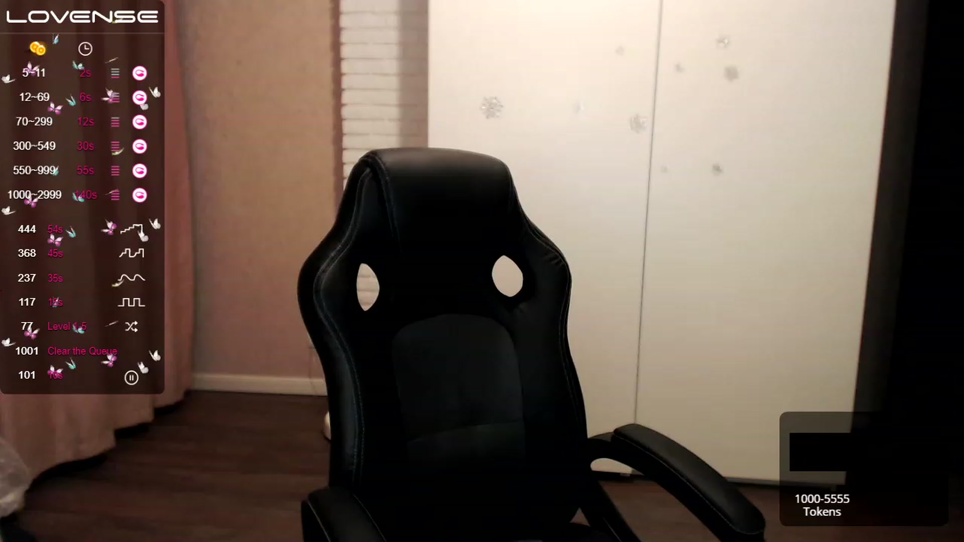 Gallery image thumbnail from HollyMollyy's myfreecams stream on, 03/19/2023, 19:12 image 19 of 20