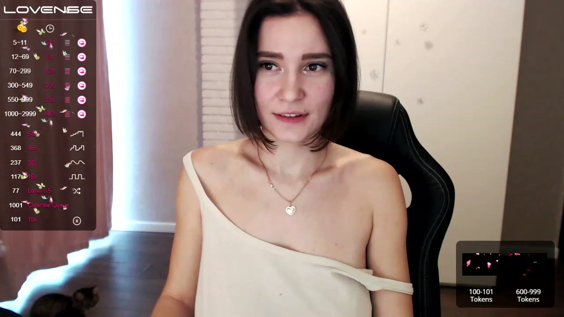Gallery image thumbnail from HollyMollyy's myfreecams stream on, 03/20/2023, 04:39 image 15 of 20
