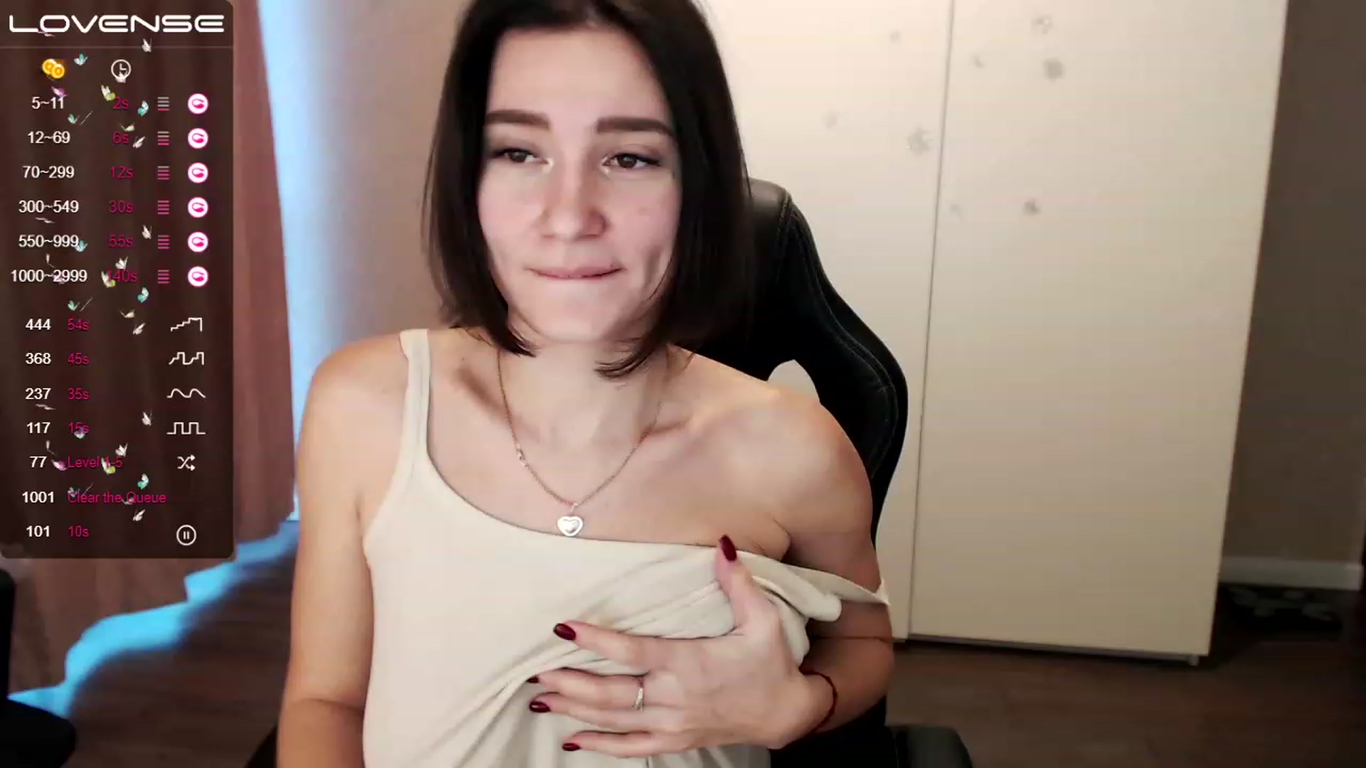 Gallery image thumbnail from HollyMollyy's myfreecams stream on, 03/20/2023, 04:39 image 6 of 20