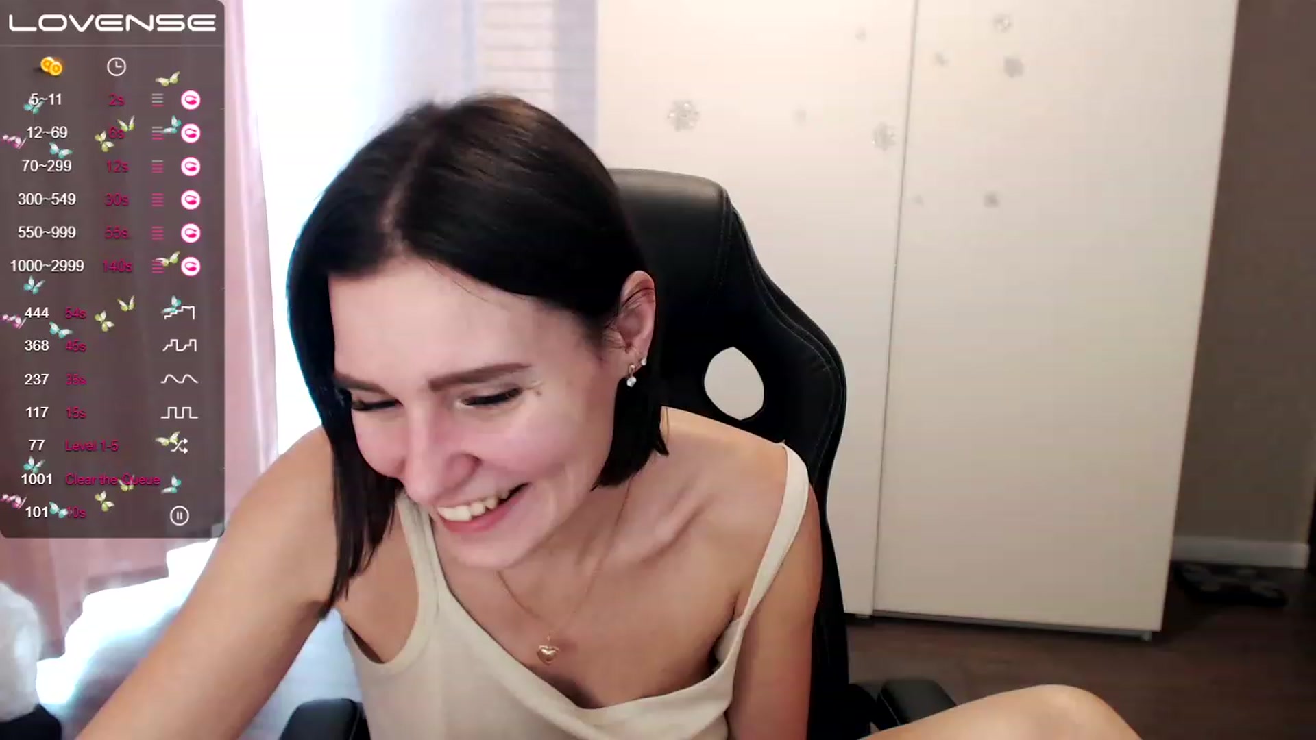 Gallery image thumbnail from HollyMollyy's myfreecams stream on, 03/20/2023, 08:23 image 7 of 20