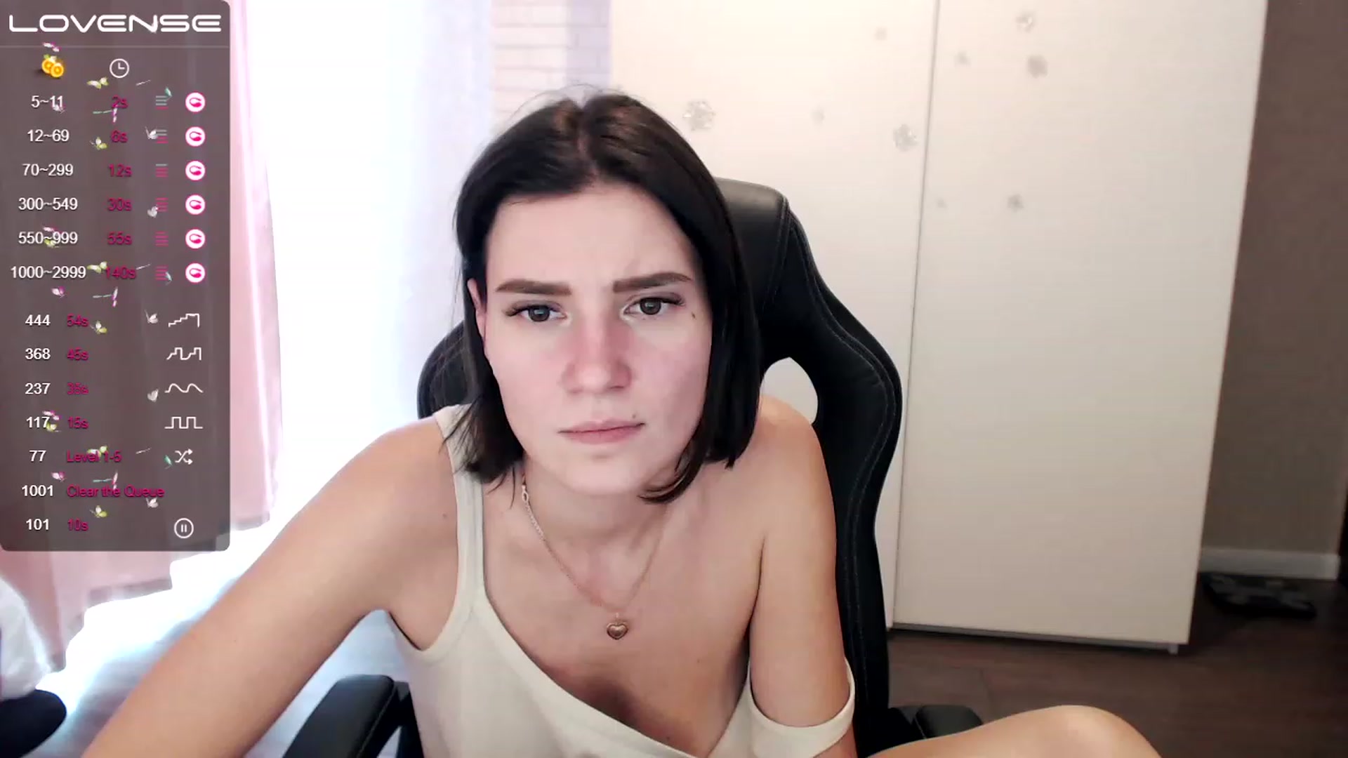 Gallery image thumbnail from HollyMollyy's myfreecams stream on, 03/20/2023, 08:23 image 18 of 20