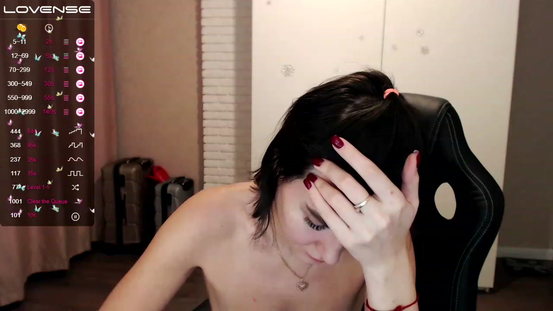 Gallery image thumbnail from HollyMollyy's myfreecams stream on, 03/22/2023, 17:15 image 19 of 20
