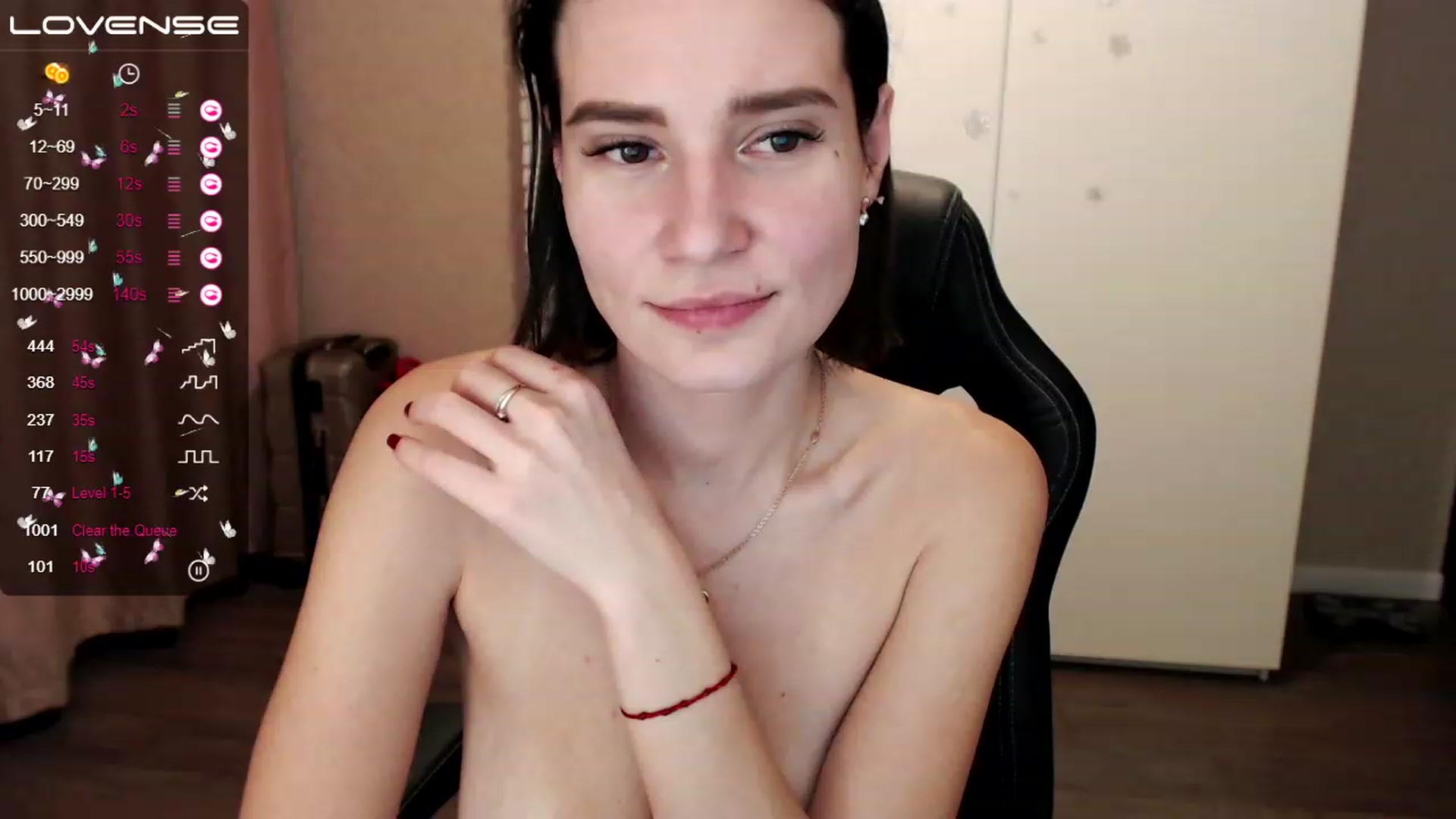 Gallery image thumbnail from HollyMollyy's myfreecams stream on, 03/22/2023, 18:57 image 17 of 20