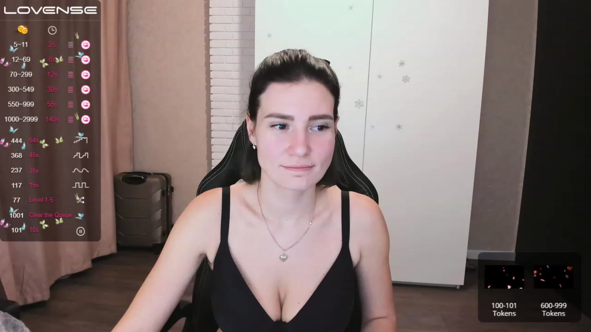 Gallery image thumbnail from HollyMollyy's myfreecams stream on, 03/26/2023, 19:34 image 3 of 20