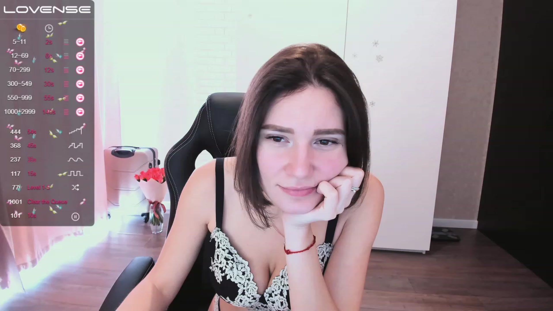 Gallery image thumbnail from HollyMollyy's myfreecams stream on, 03/27/2023, 04:58 image 15 of 20