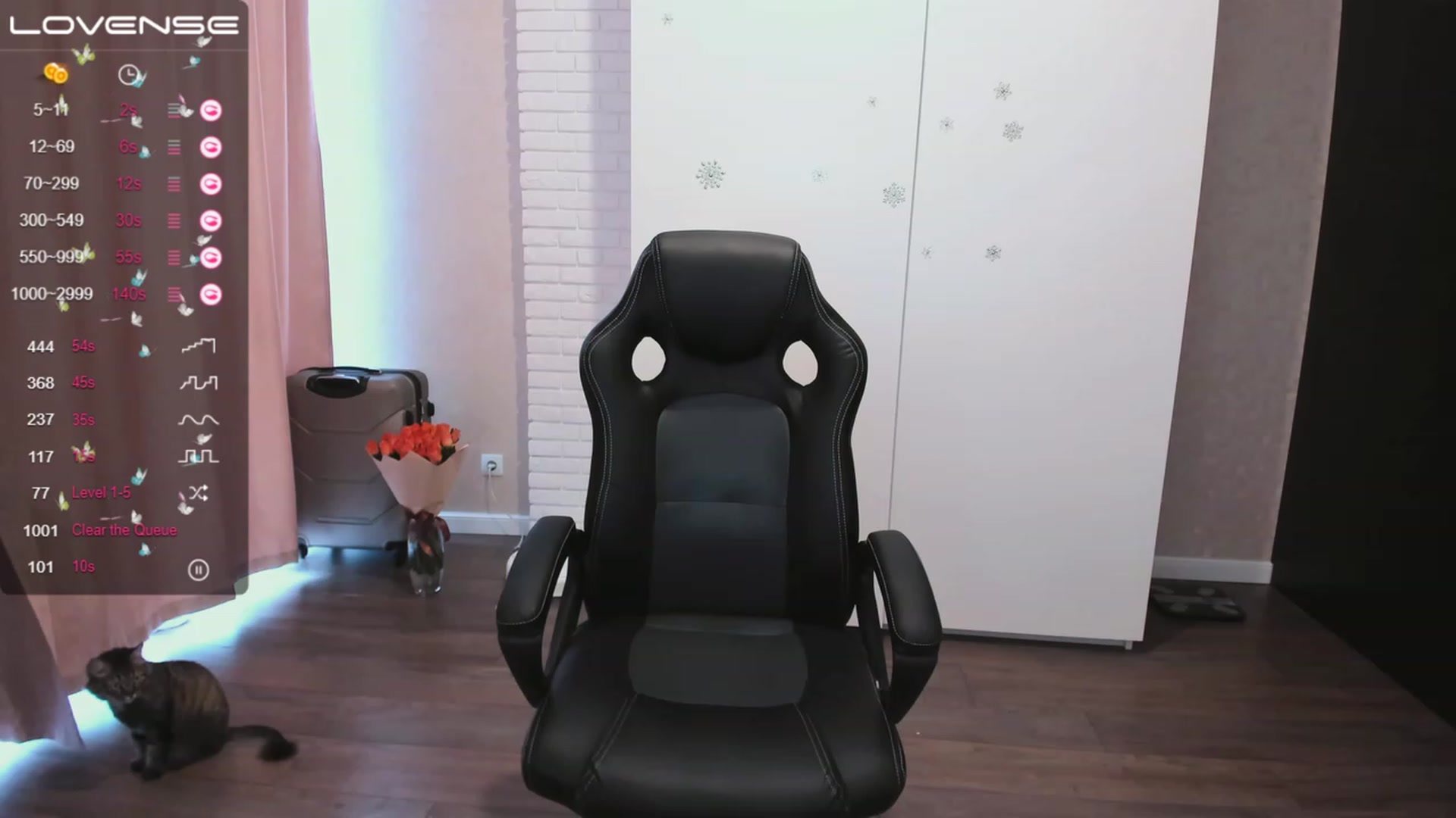 Gallery image thumbnail from HollyMollyy's myfreecams stream on, 03/27/2023, 05:45 image 11 of 20
