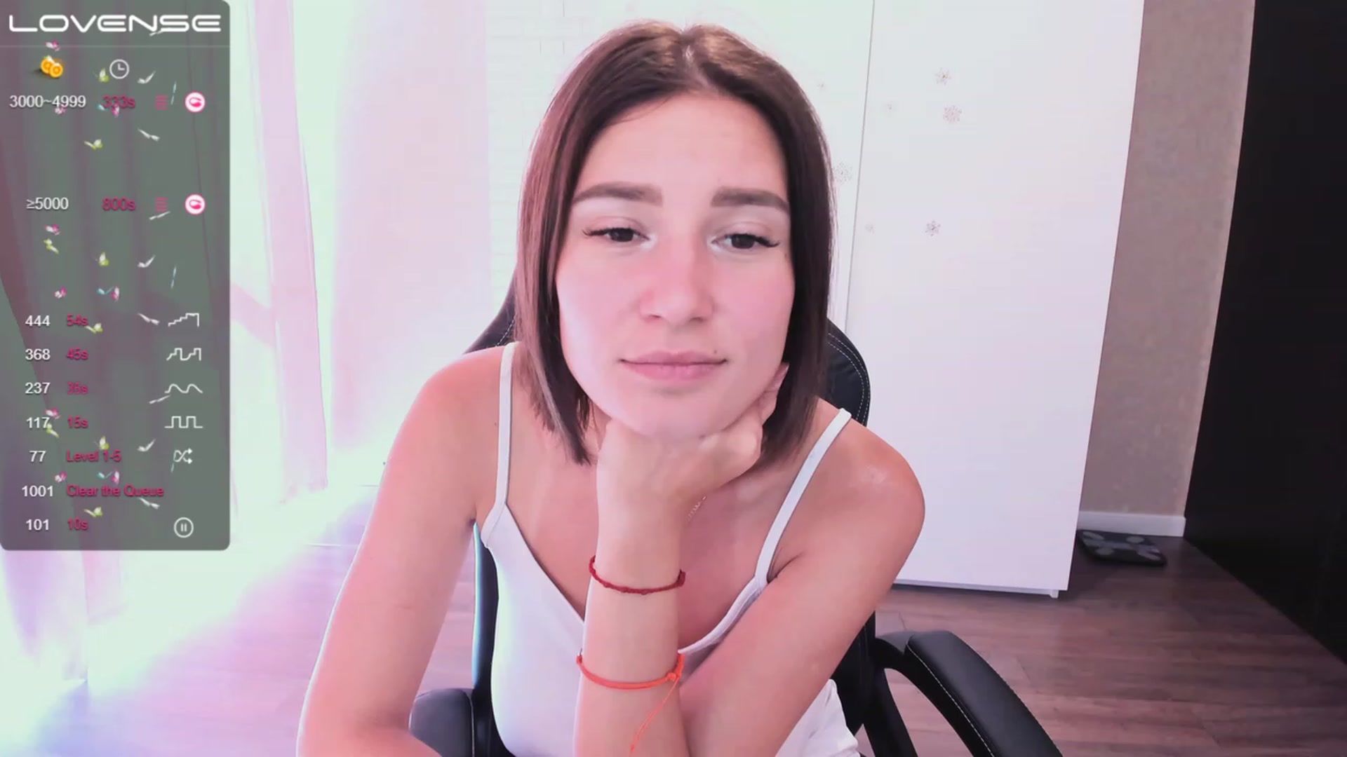 Gallery image thumbnail from HollyMollyy's myfreecams stream on, 04/12/2023, 11:37 image 6 of 20