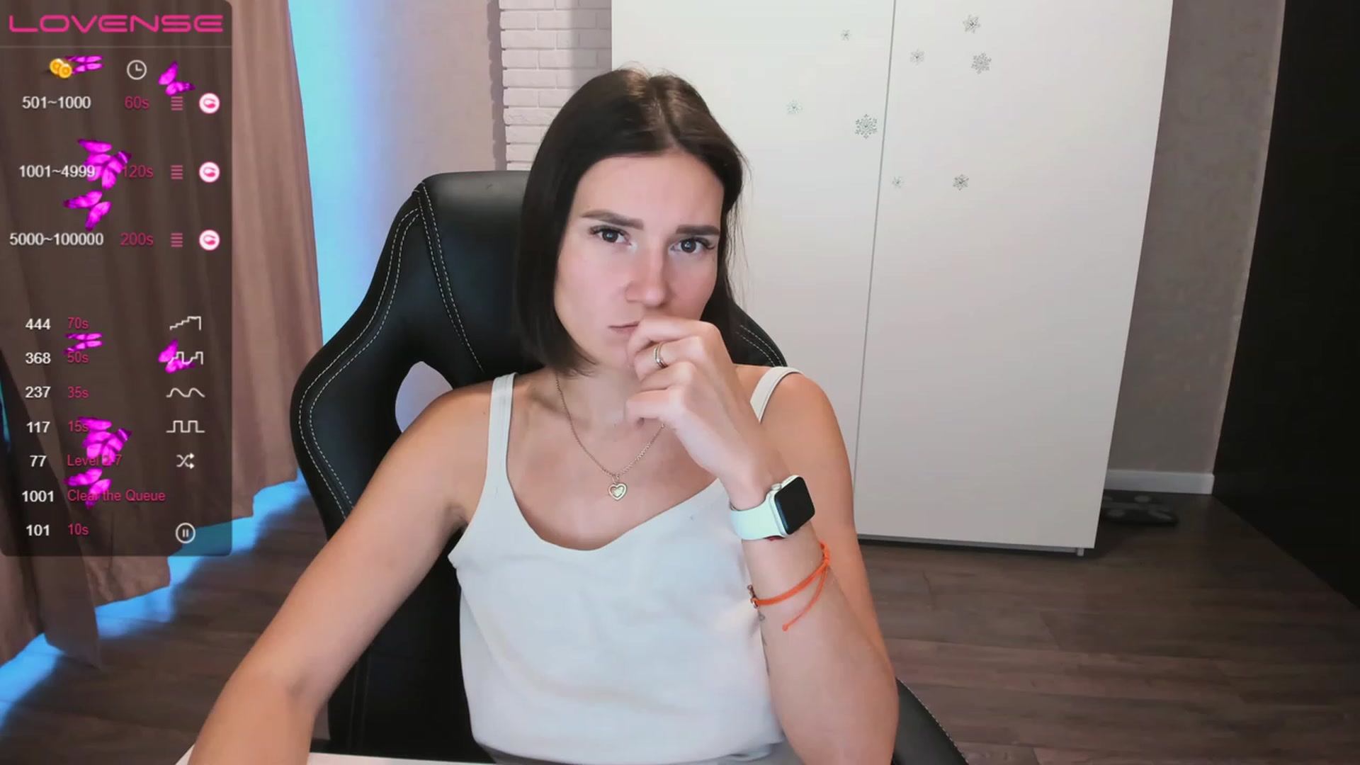 Gallery image thumbnail from HollyMollyy's myfreecams stream on, 04/19/2023, 15:52 image 20 of 20