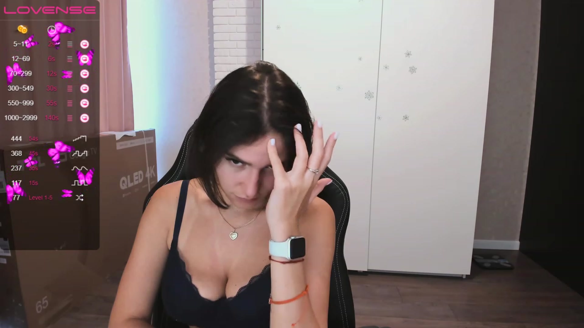 Gallery image thumbnail from HollyMollyy's myfreecams stream on, 04/24/2023, 15:37 image 20 of 20