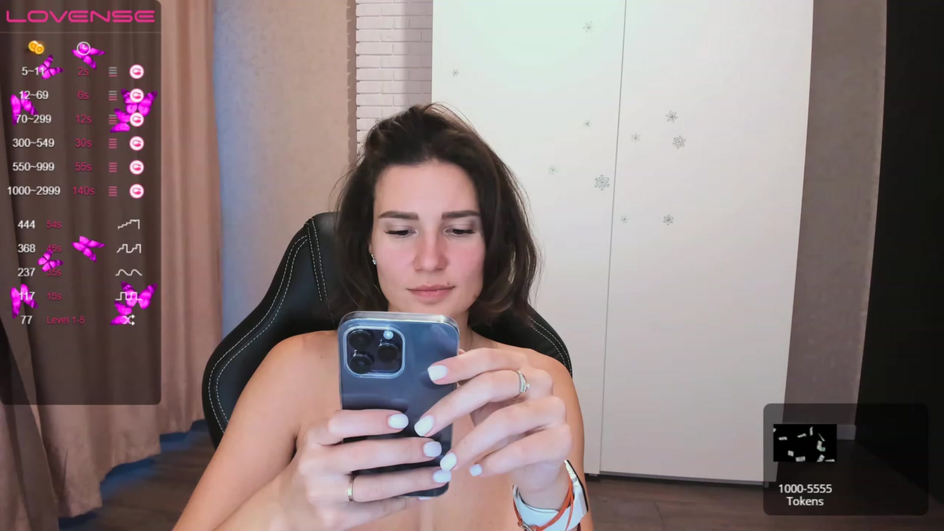 Gallery image thumbnail from HollyMollyy's myfreecams stream on, 04/30/2023, 16:44 image 15 of 20