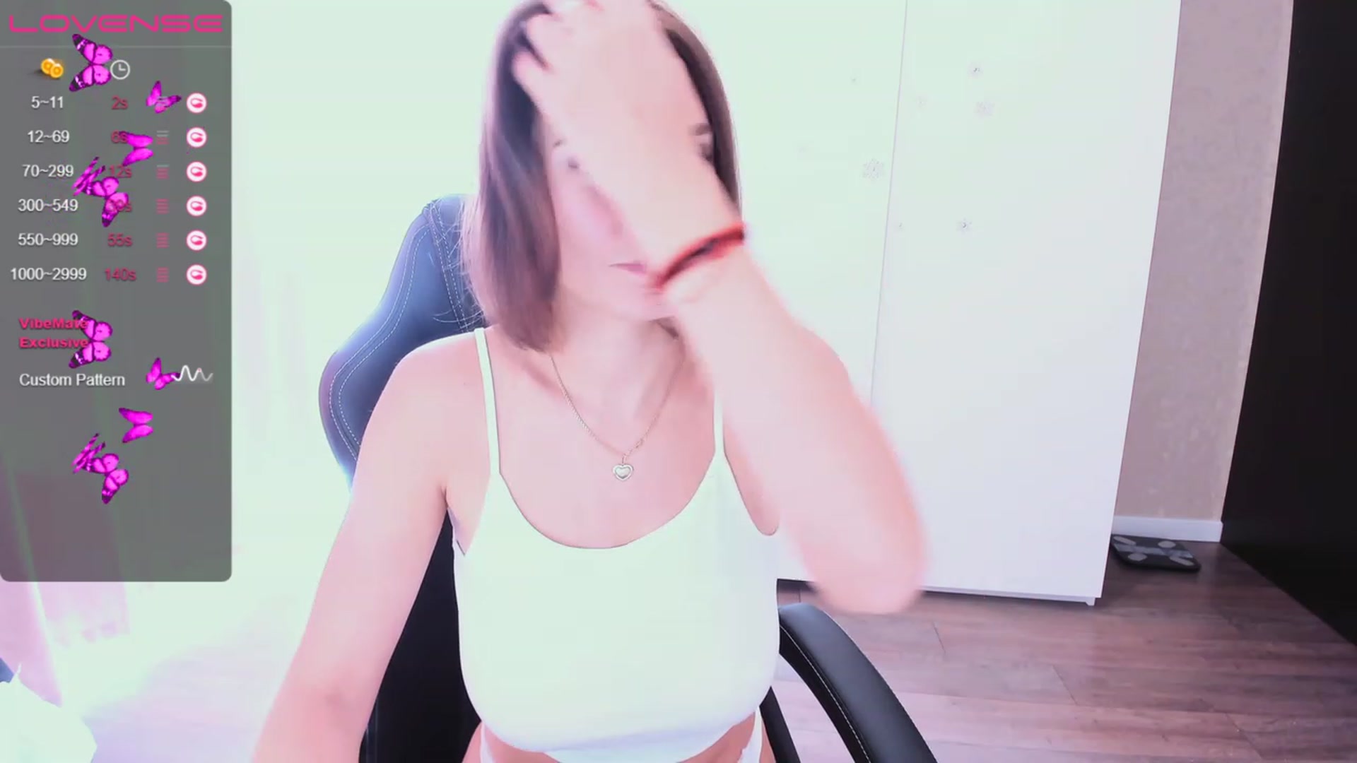 Gallery image thumbnail from HollyMollyy's myfreecams stream on, 05/02/2023, 07:39 image 5 of 20