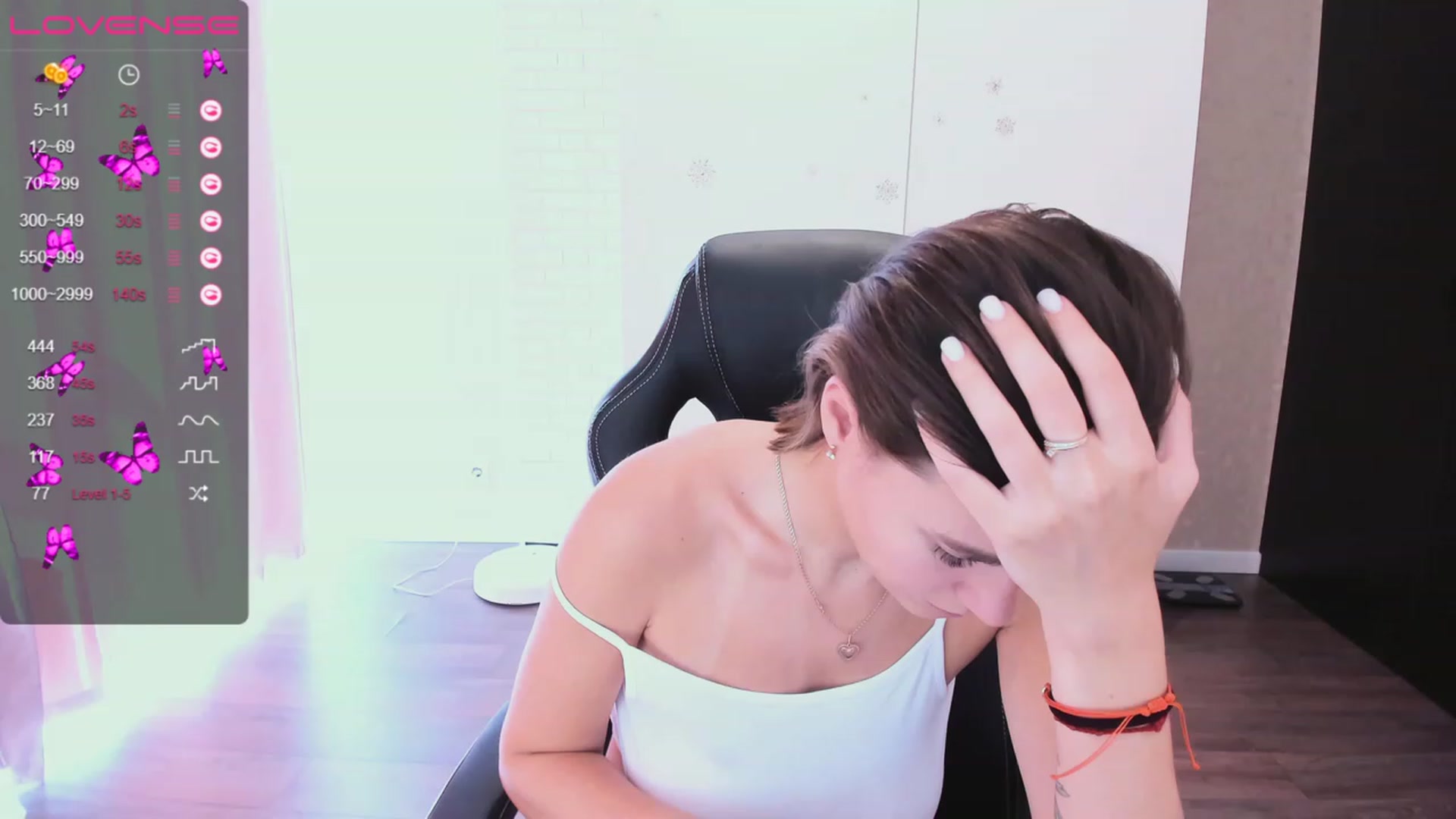 Gallery image thumbnail from HollyMollyy's myfreecams stream on, 05/03/2023, 12:25 image 9 of 20