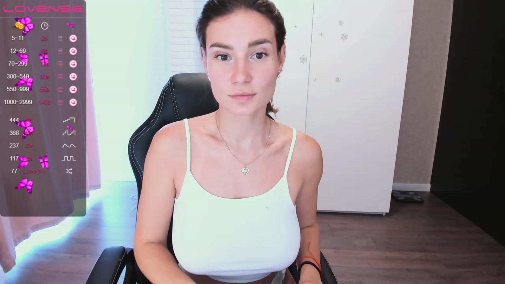 Gallery image thumbnail from HollyMollyy's myfreecams stream on, 05/03/2023, 13:50 image 13 of 20