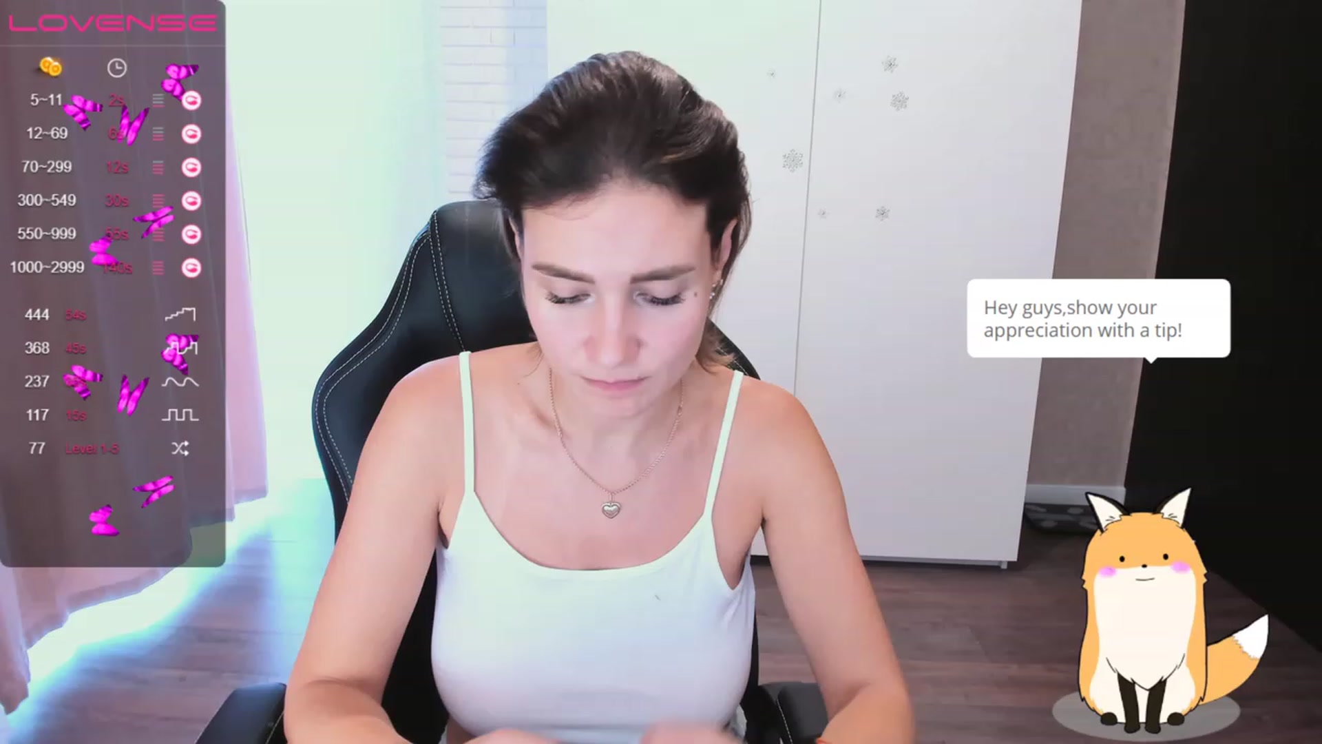 Gallery image thumbnail from HollyMollyy's myfreecams stream on, 05/03/2023, 13:50 image 10 of 20