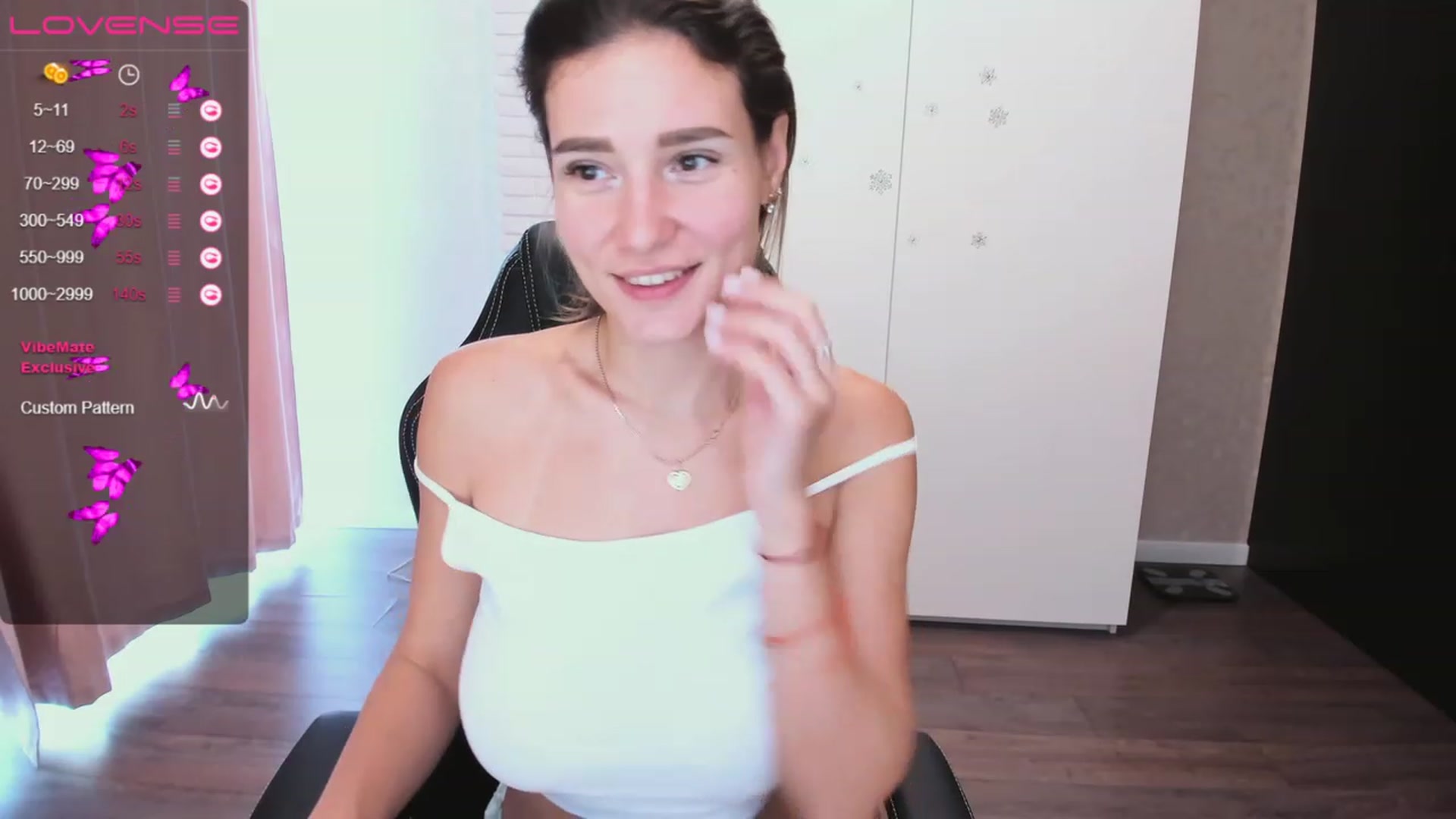 Gallery image thumbnail from HollyMollyy's myfreecams stream on, 05/04/2023, 02:41 image 13 of 20