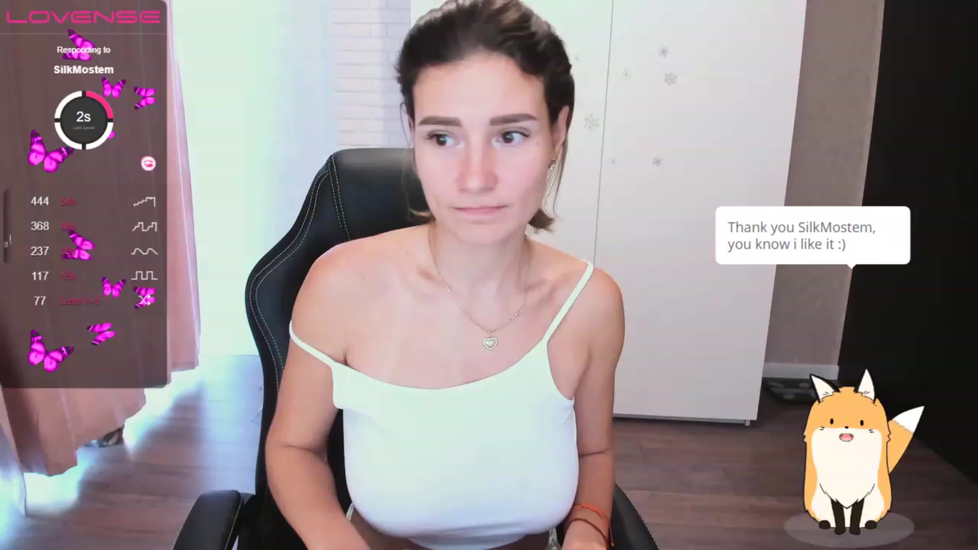 Gallery image thumbnail from HollyMollyy's myfreecams stream on, 05/04/2023, 02:41 image 10 of 20