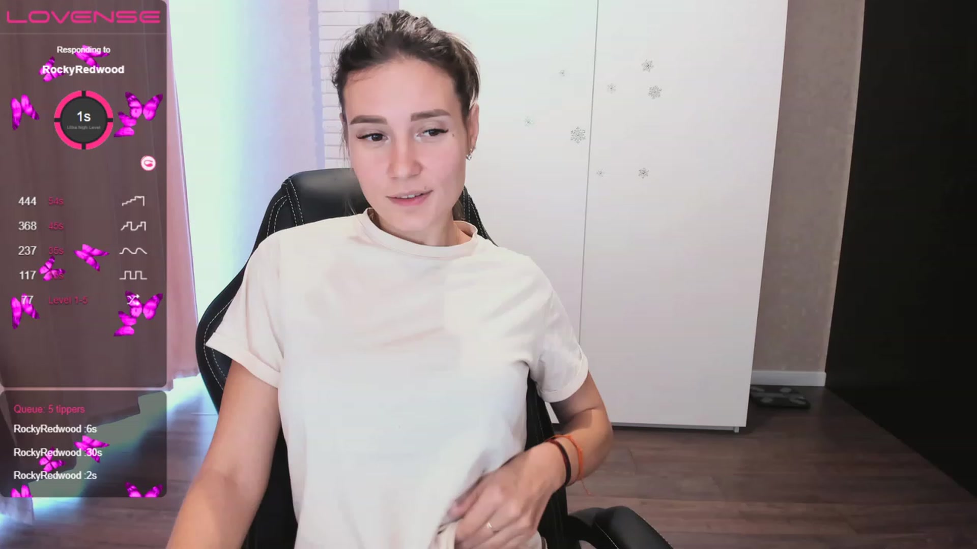 Gallery image thumbnail from HollyMollyy's myfreecams stream on, 05/10/2023, 14:25 image 15 of 20