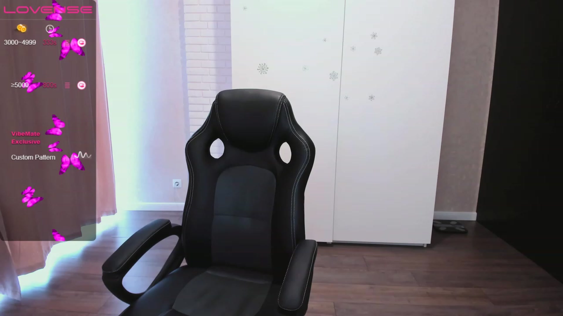 Gallery image thumbnail from HollyMollyy's myfreecams stream on, 05/10/2023, 14:25 image 7 of 20