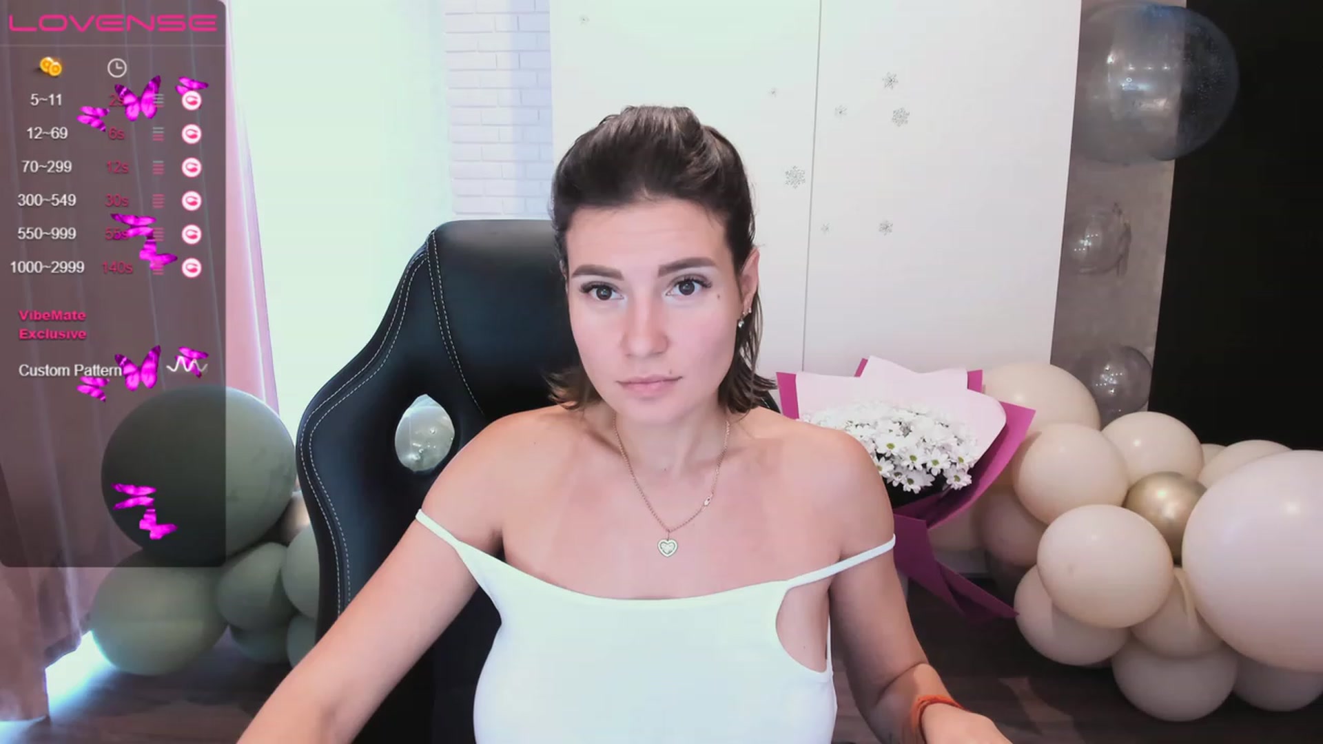 Gallery image thumbnail from HollyMollyy's myfreecams stream on, 05/14/2023, 12:42 image 14 of 20
