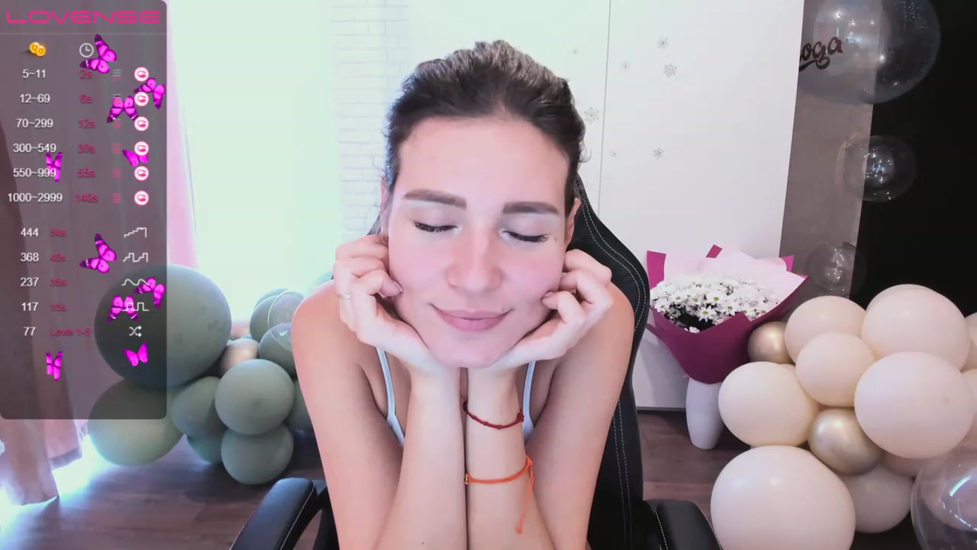 Gallery image thumbnail from HollyMollyy's myfreecams stream on, 05/15/2023, 11:58 image 11 of 20