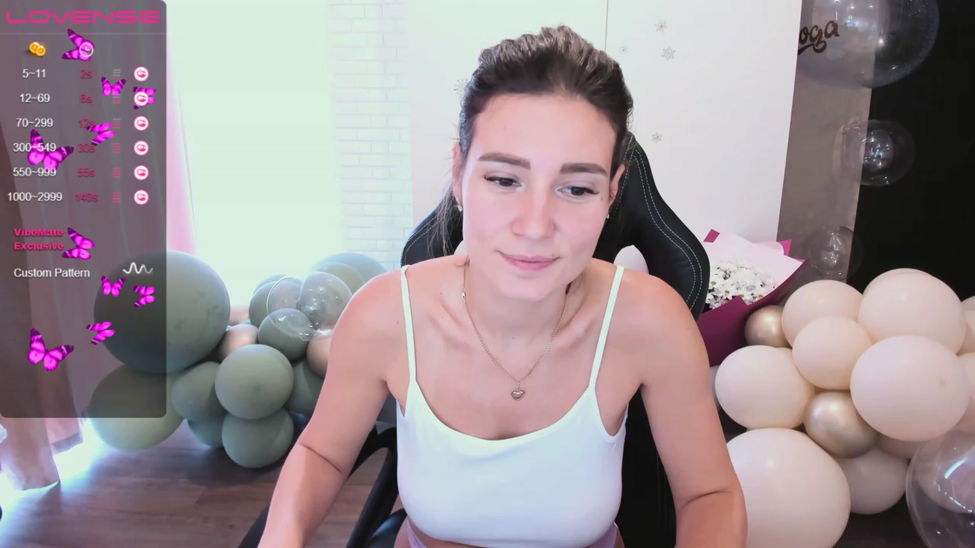 Gallery image thumbnail from HollyMollyy's myfreecams stream on, 05/15/2023, 12:28 image 15 of 20