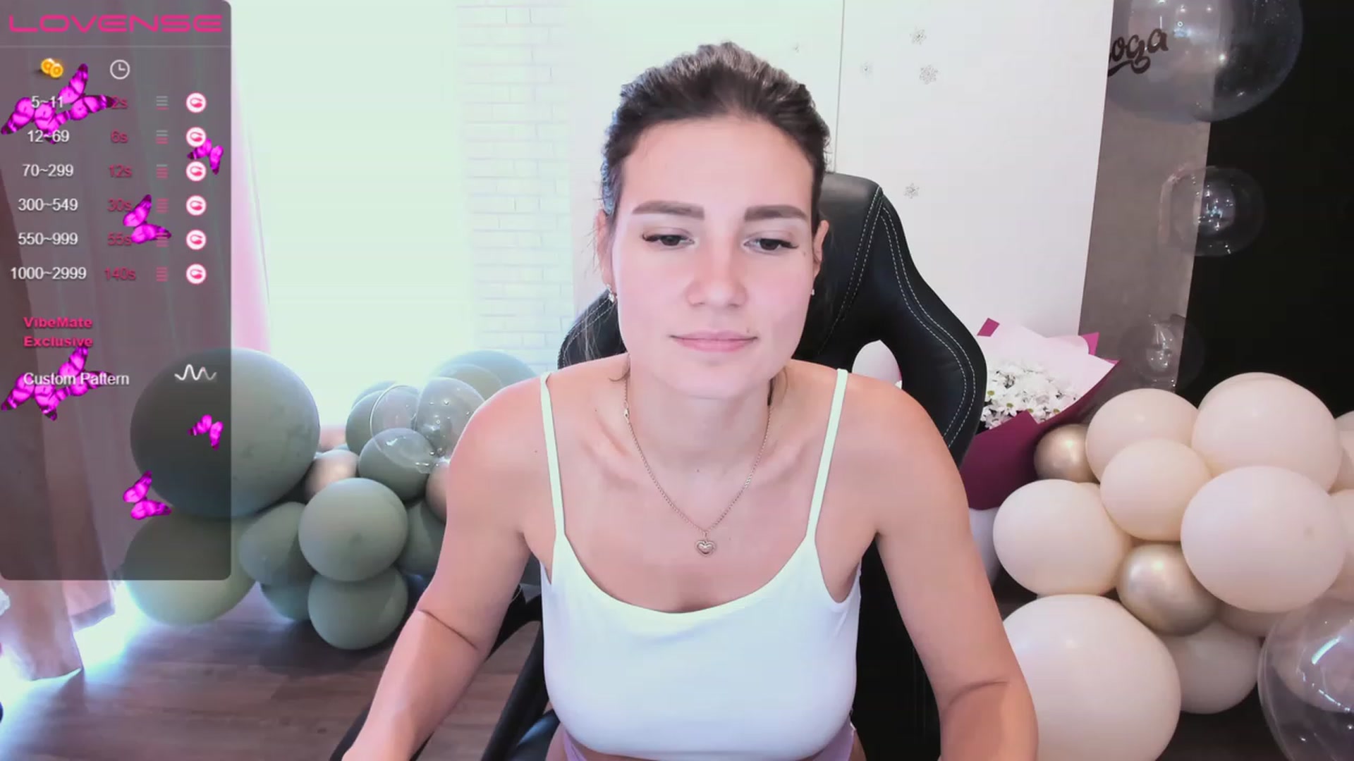 Gallery image thumbnail from HollyMollyy's myfreecams stream on, 05/15/2023, 12:28 image 16 of 20