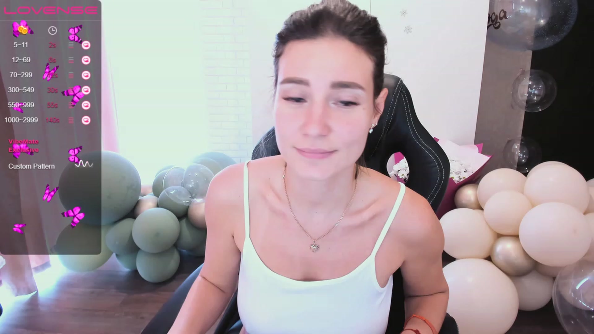 Gallery image thumbnail from HollyMollyy's myfreecams stream on, 05/15/2023, 12:28 image 4 of 20