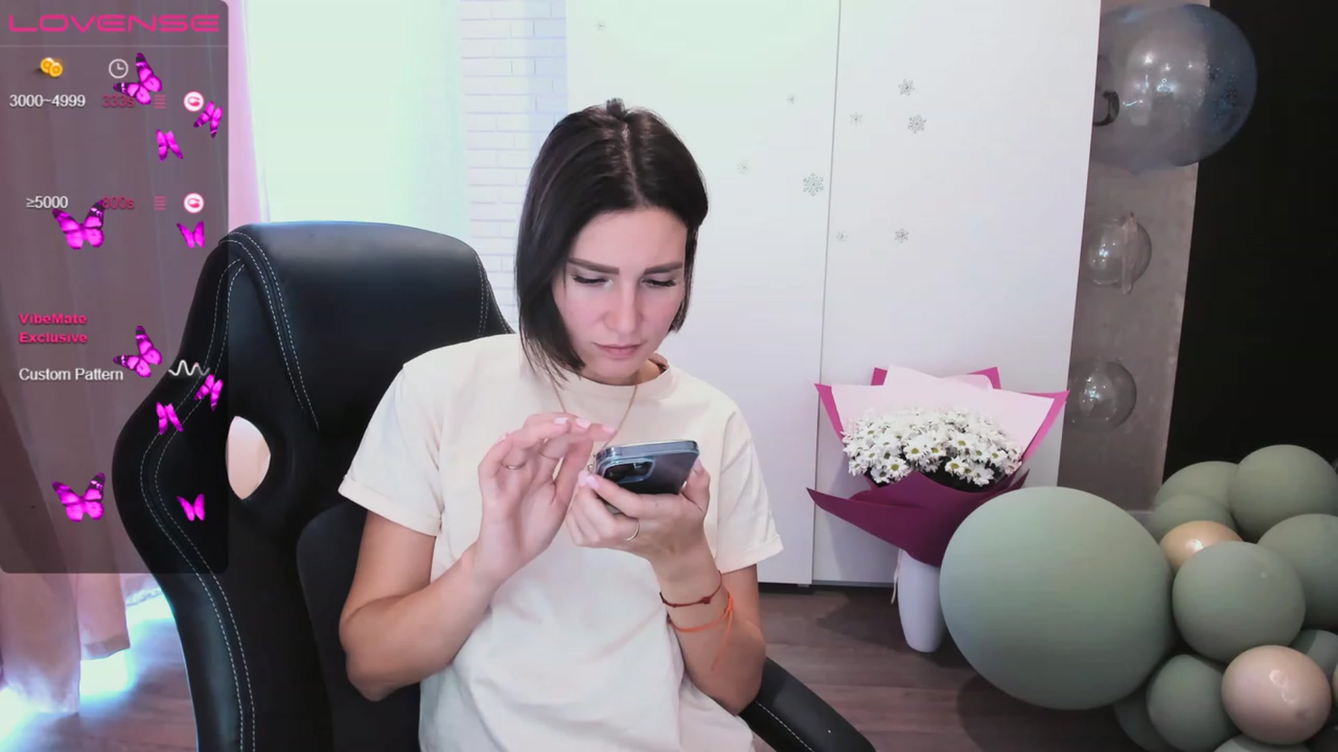 Gallery image thumbnail from HollyMollyy's myfreecams stream on, 05/17/2023, 13:57 image 2 of 20