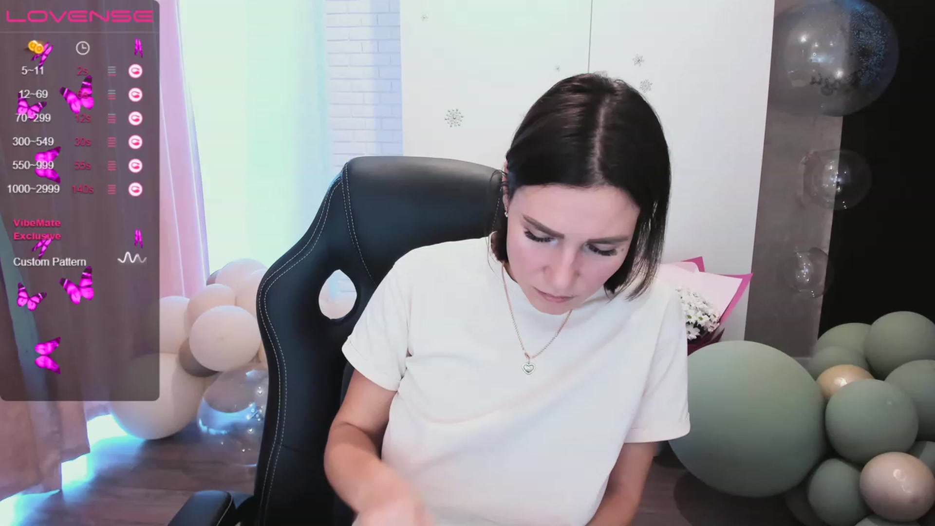 Gallery image thumbnail from HollyMollyy's myfreecams stream on, 05/17/2023, 13:57 image 14 of 20