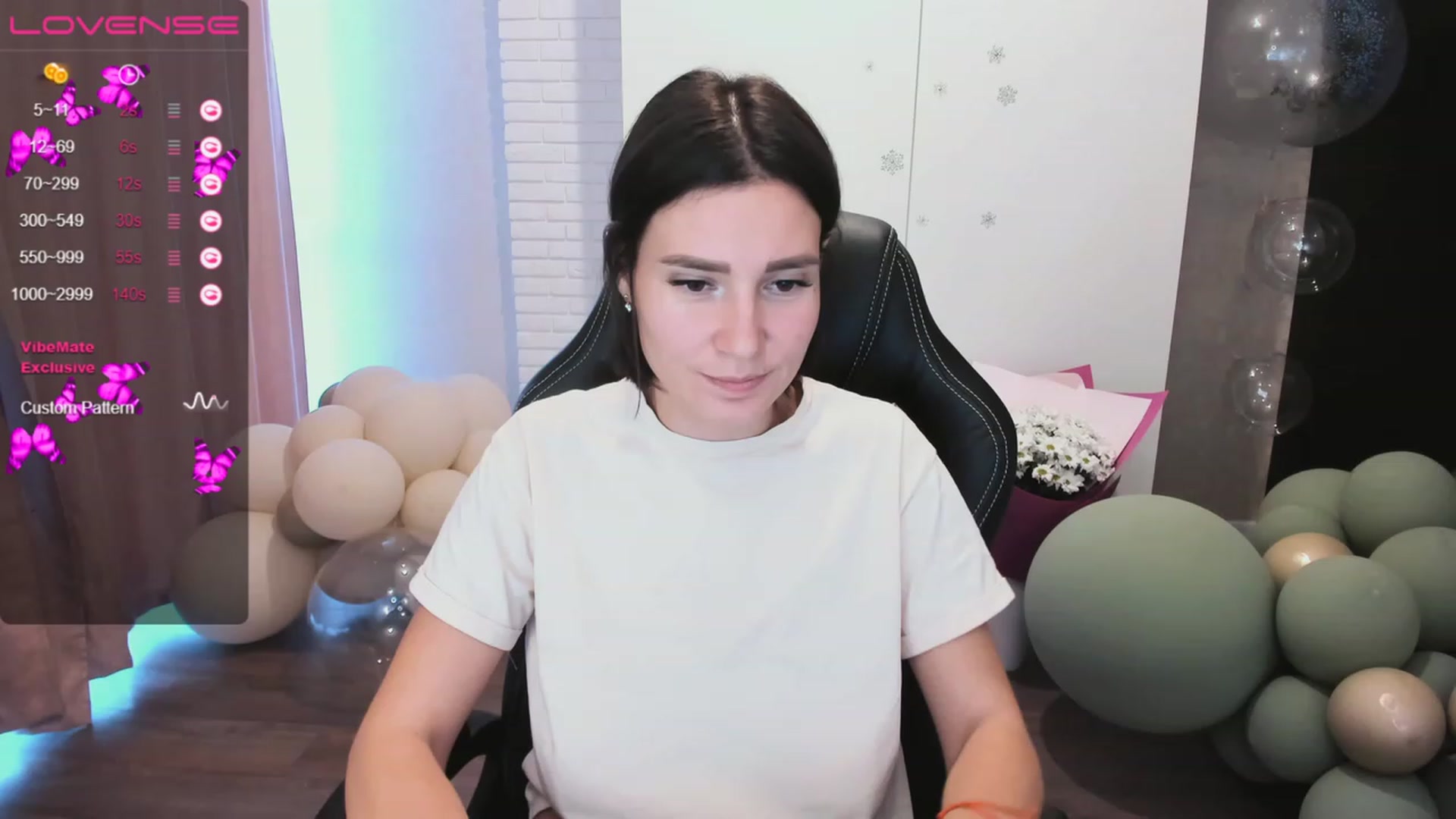 Gallery image thumbnail from HollyMollyy's myfreecams stream on, 05/17/2023, 16:08 image 13 of 20