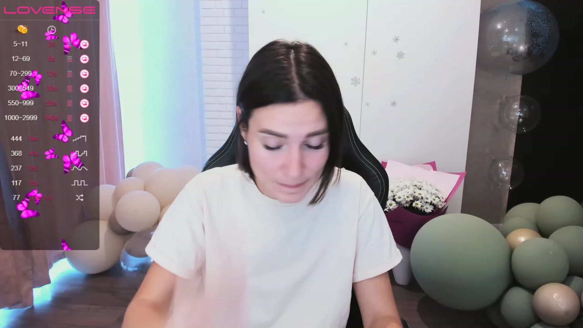 Gallery image thumbnail from HollyMollyy's myfreecams stream on, 05/17/2023, 16:08 image 2 of 20