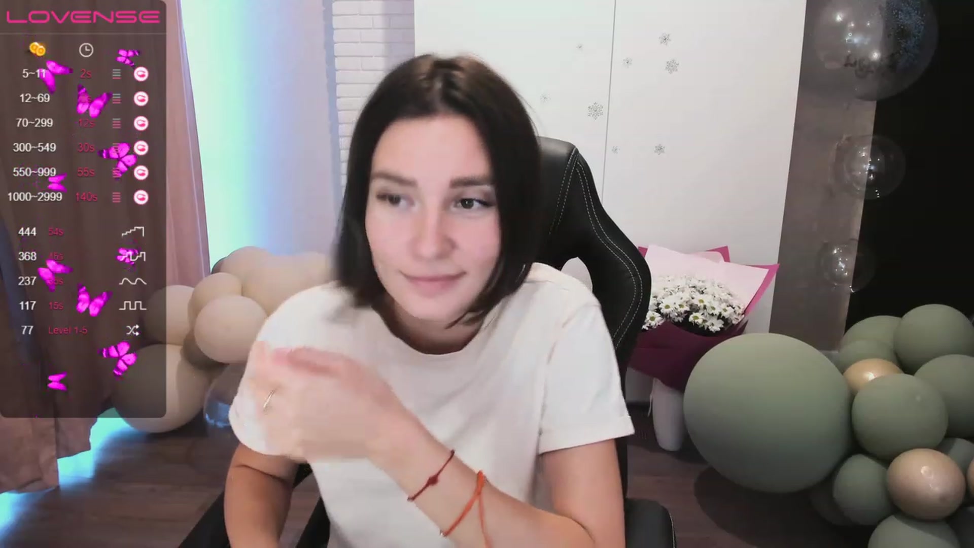 Gallery image thumbnail from HollyMollyy's myfreecams stream on, 05/17/2023, 16:08 image 19 of 20