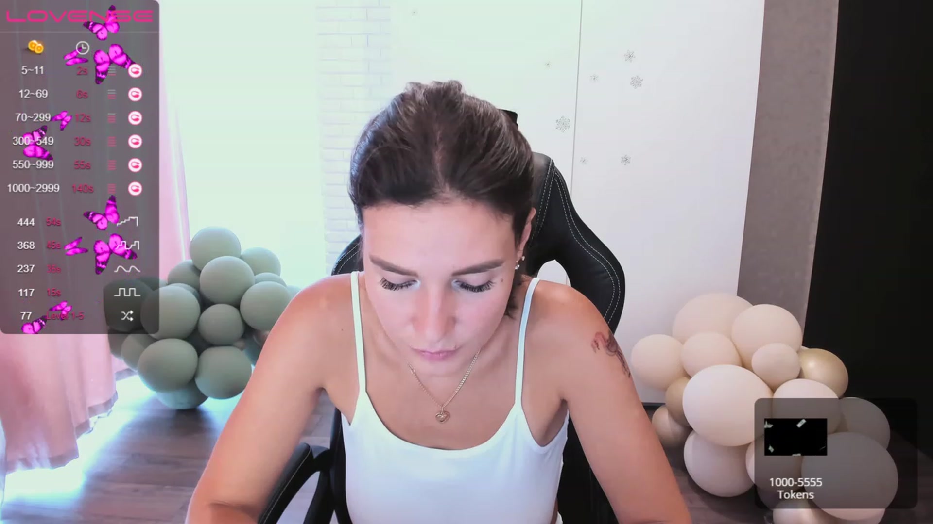 Gallery image thumbnail from HollyMollyy's myfreecams stream on, 05/31/2023, 12:21 image 11 of 20