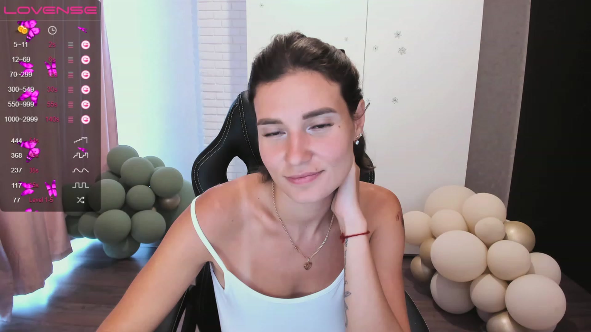 Gallery image thumbnail from HollyMollyy's myfreecams stream on, 05/31/2023, 16:23 image 3 of 20