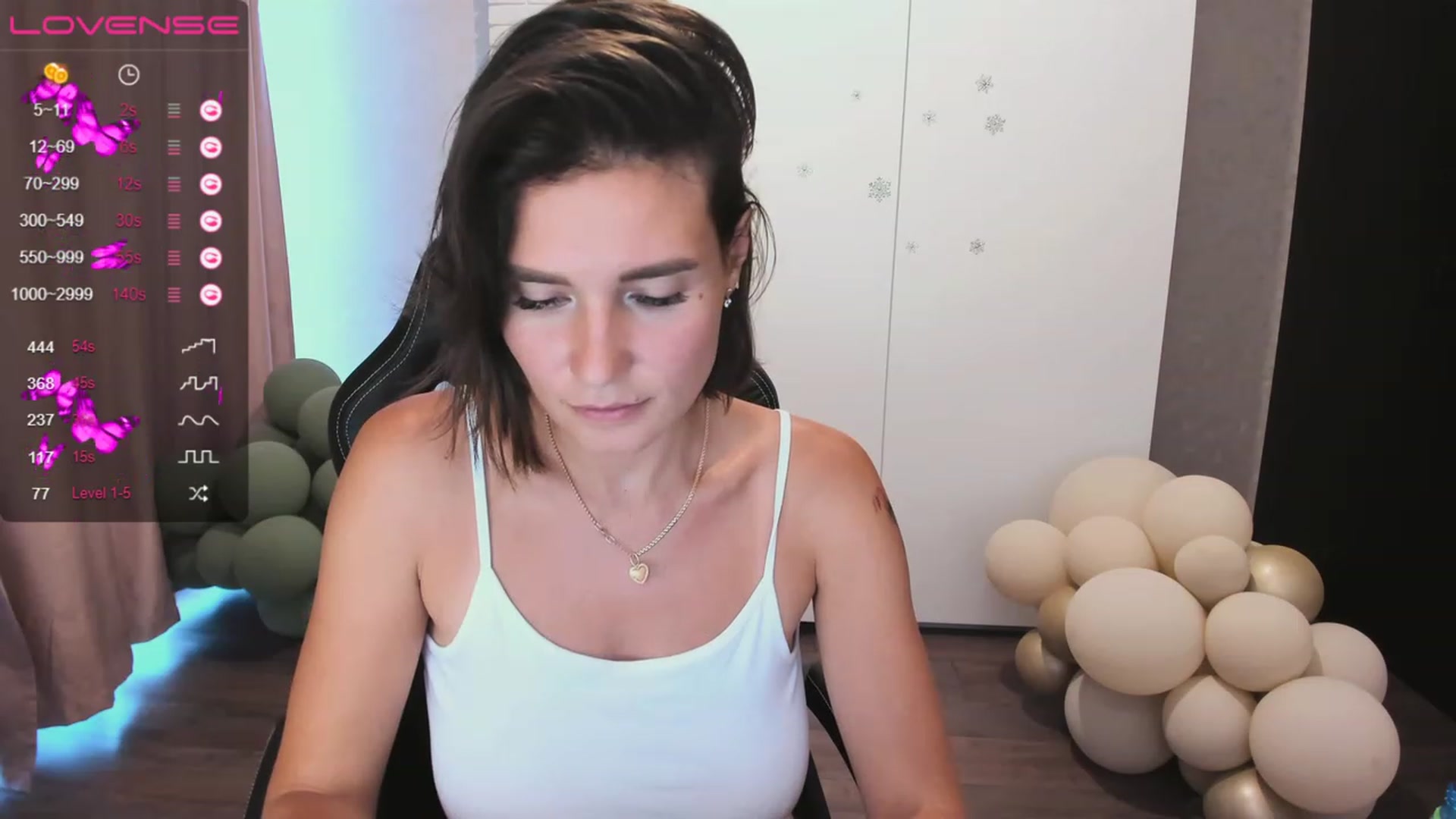 Gallery image thumbnail from HollyMollyy's myfreecams stream on, 05/31/2023, 16:23 image 15 of 20