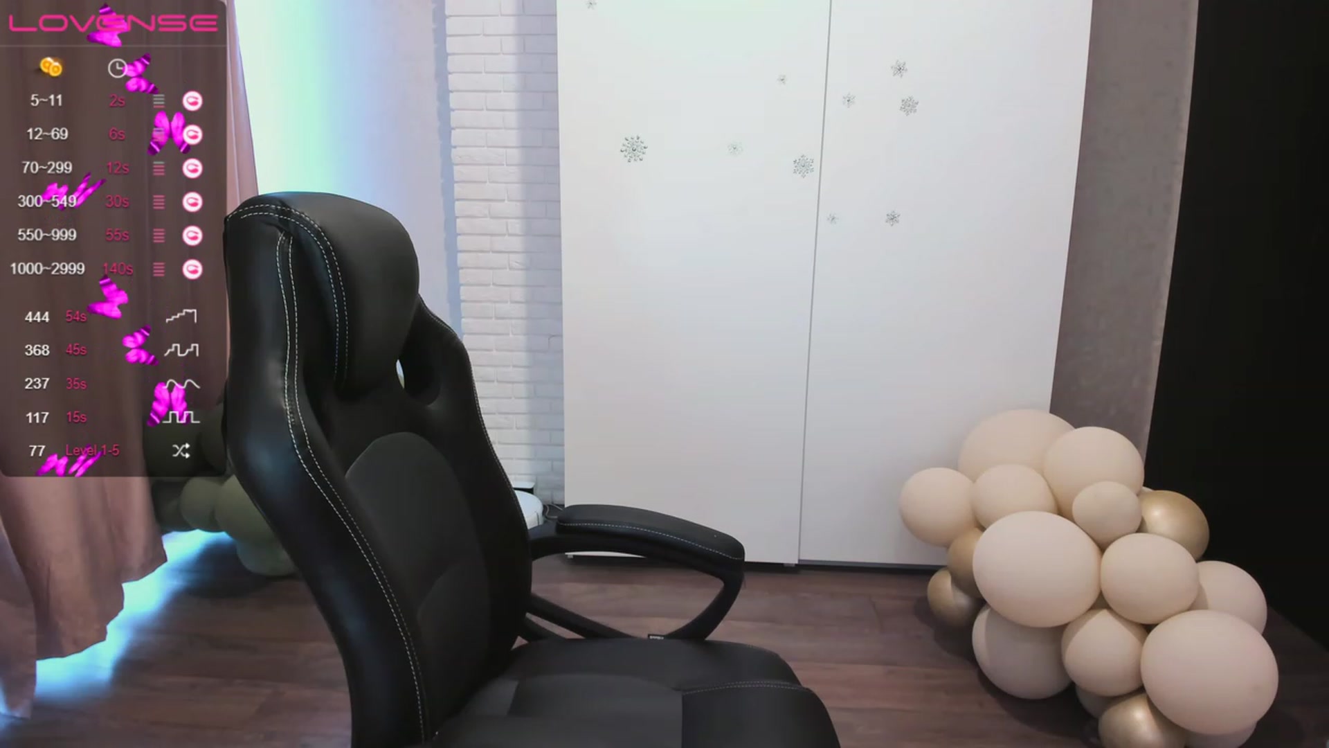 Gallery image thumbnail from HollyMollyy's myfreecams stream on, 05/31/2023, 16:23 image 9 of 20