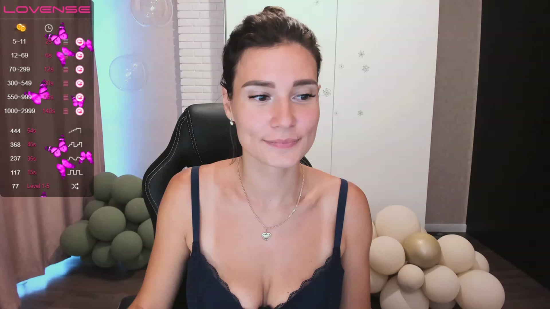 Gallery image thumbnail from HollyMollyy's myfreecams stream on, 06/02/2023, 16:49 image 18 of 20