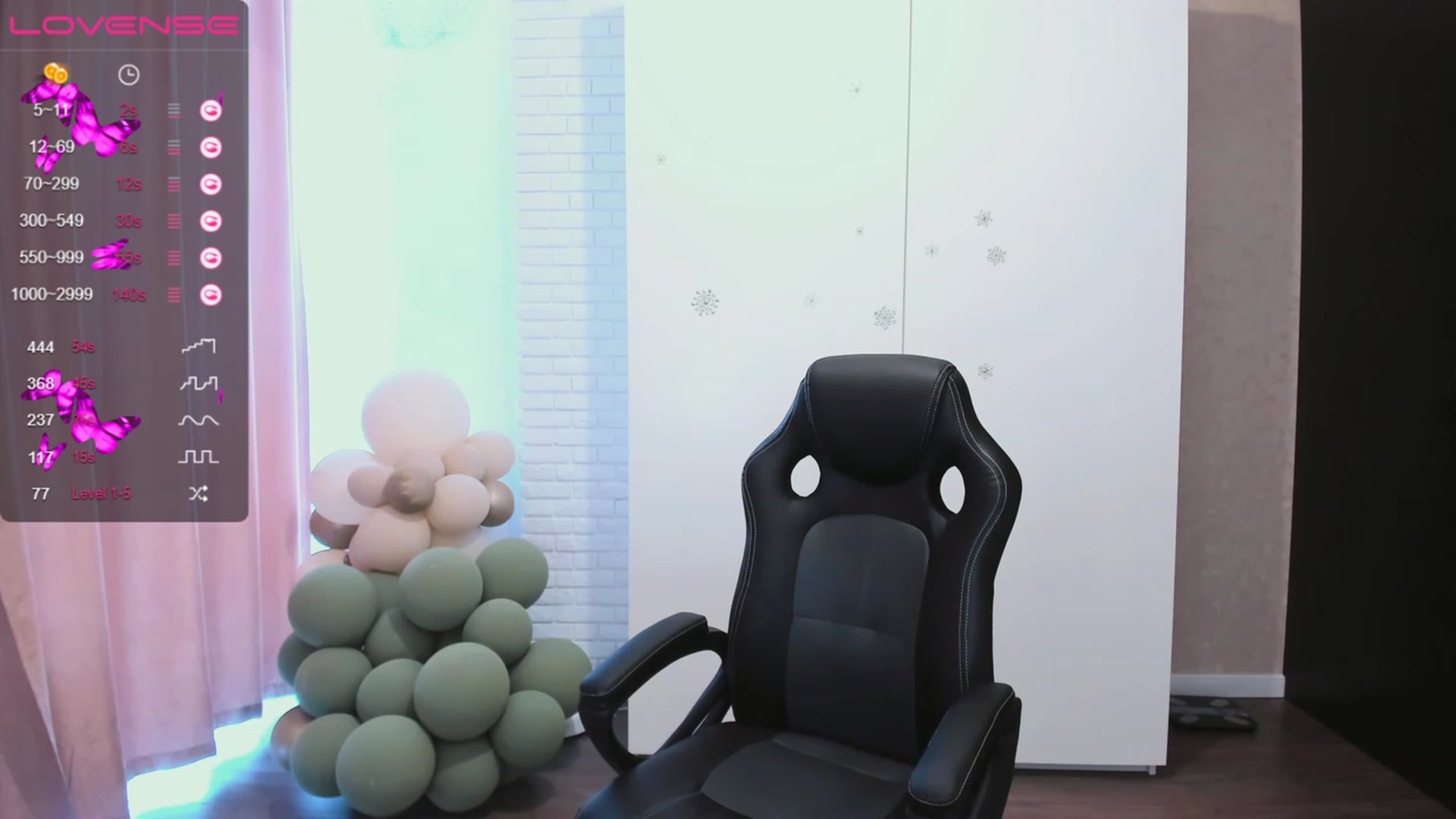 Gallery image thumbnail from HollyMollyy's myfreecams stream on, 06/04/2023, 13:39 image 15 of 20